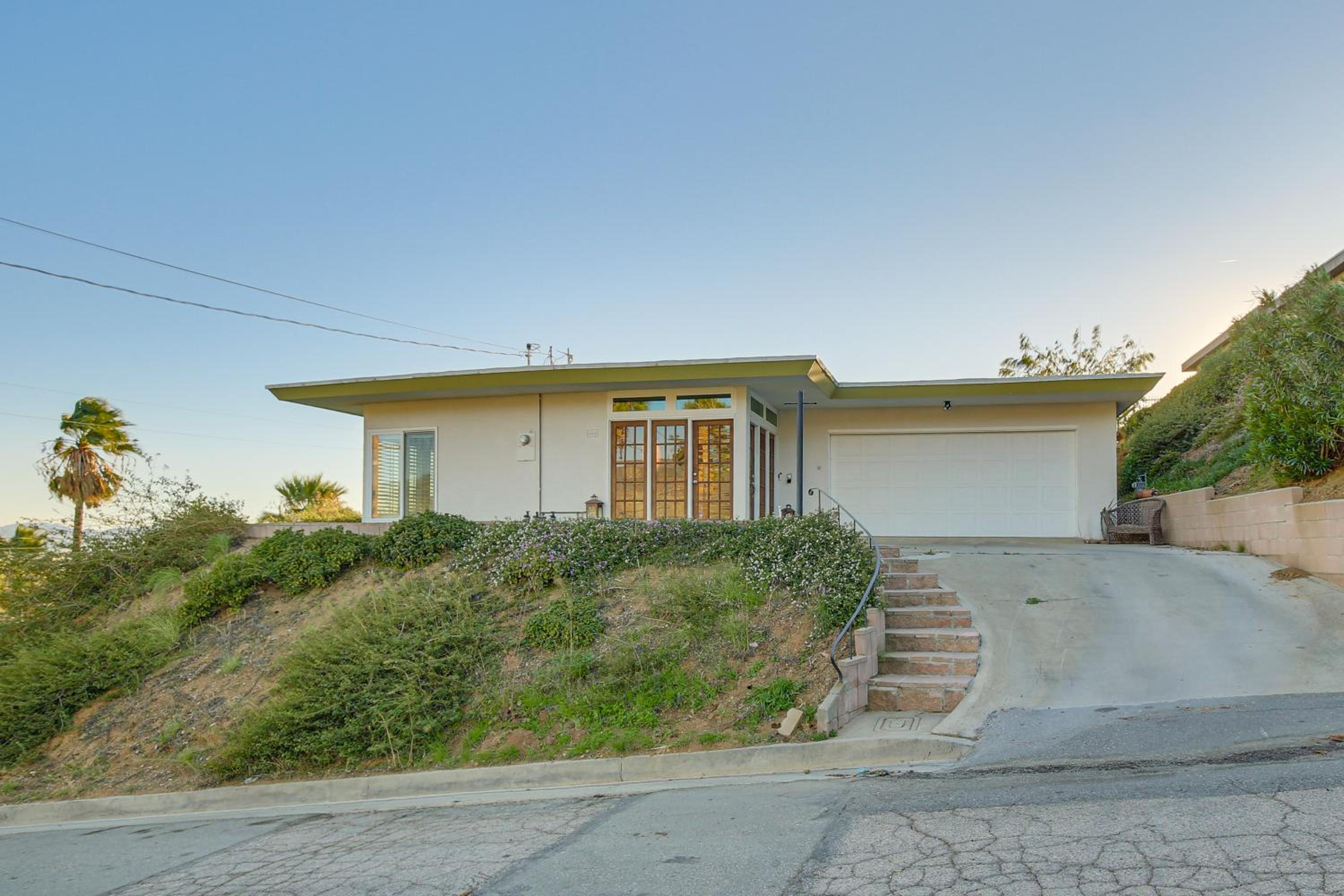 Stunning MCM Escape with Mtn Views in San Bernardino