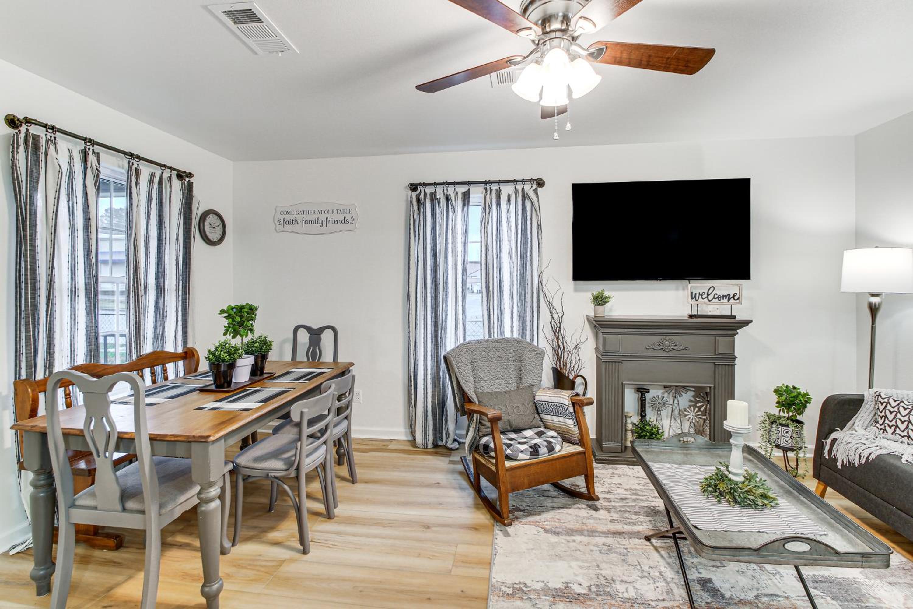 1 Mi to Lake Hamilton! Newly Remodeled Family Home