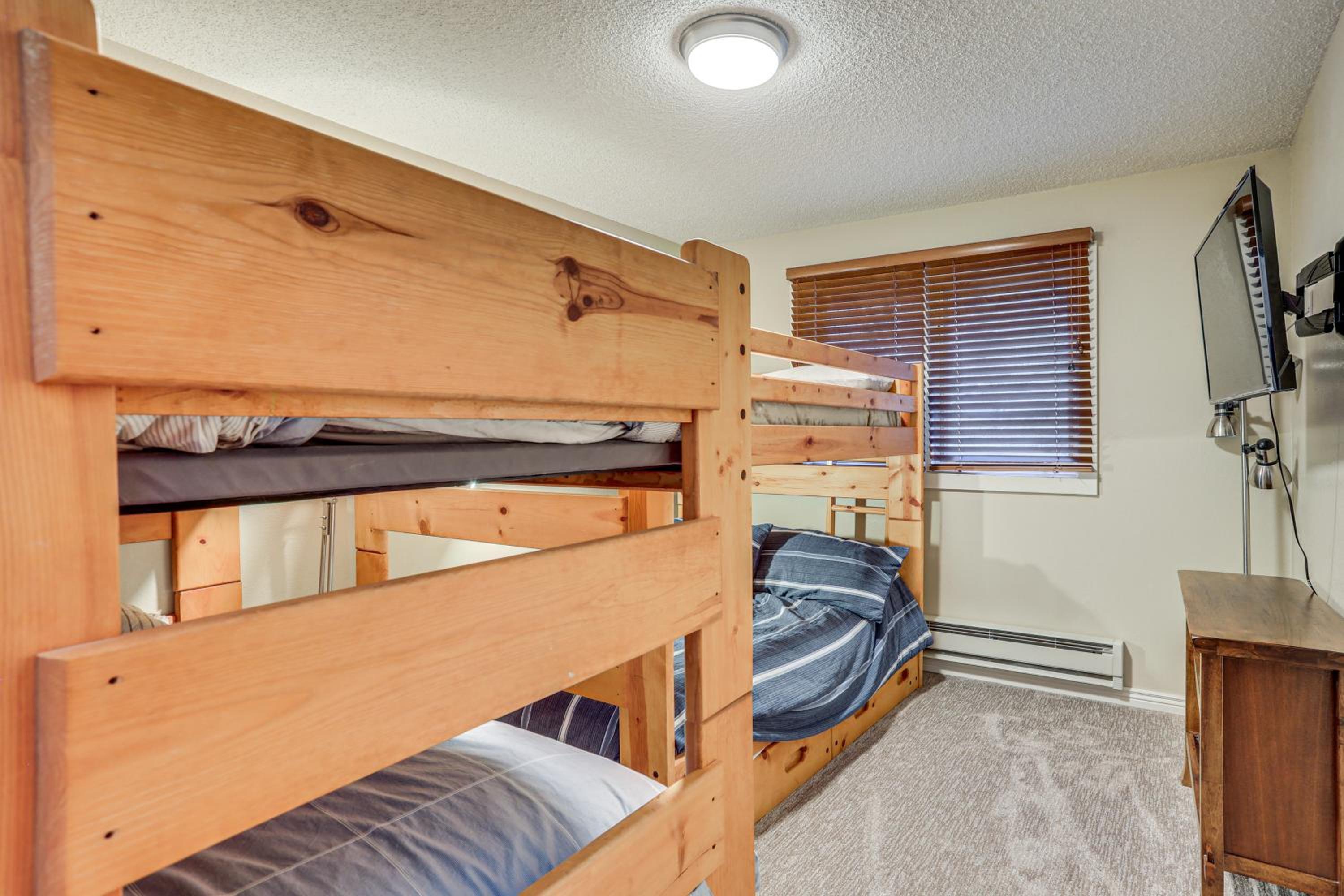 2 Mtn-View Decks! East Vail Unit By Trails and Bus