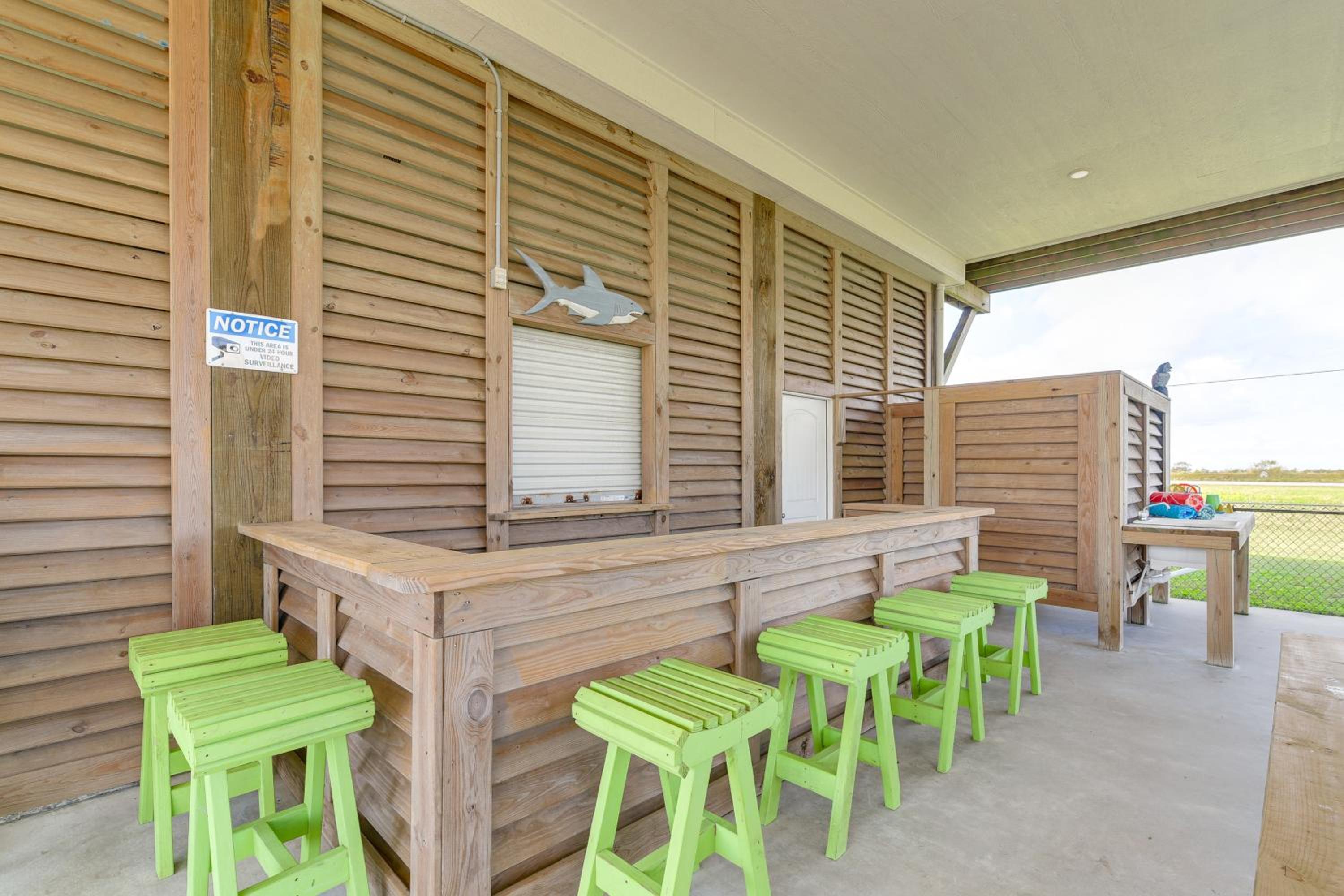 Walk to Shore Crystal Beach Escape with Deck and Bar!