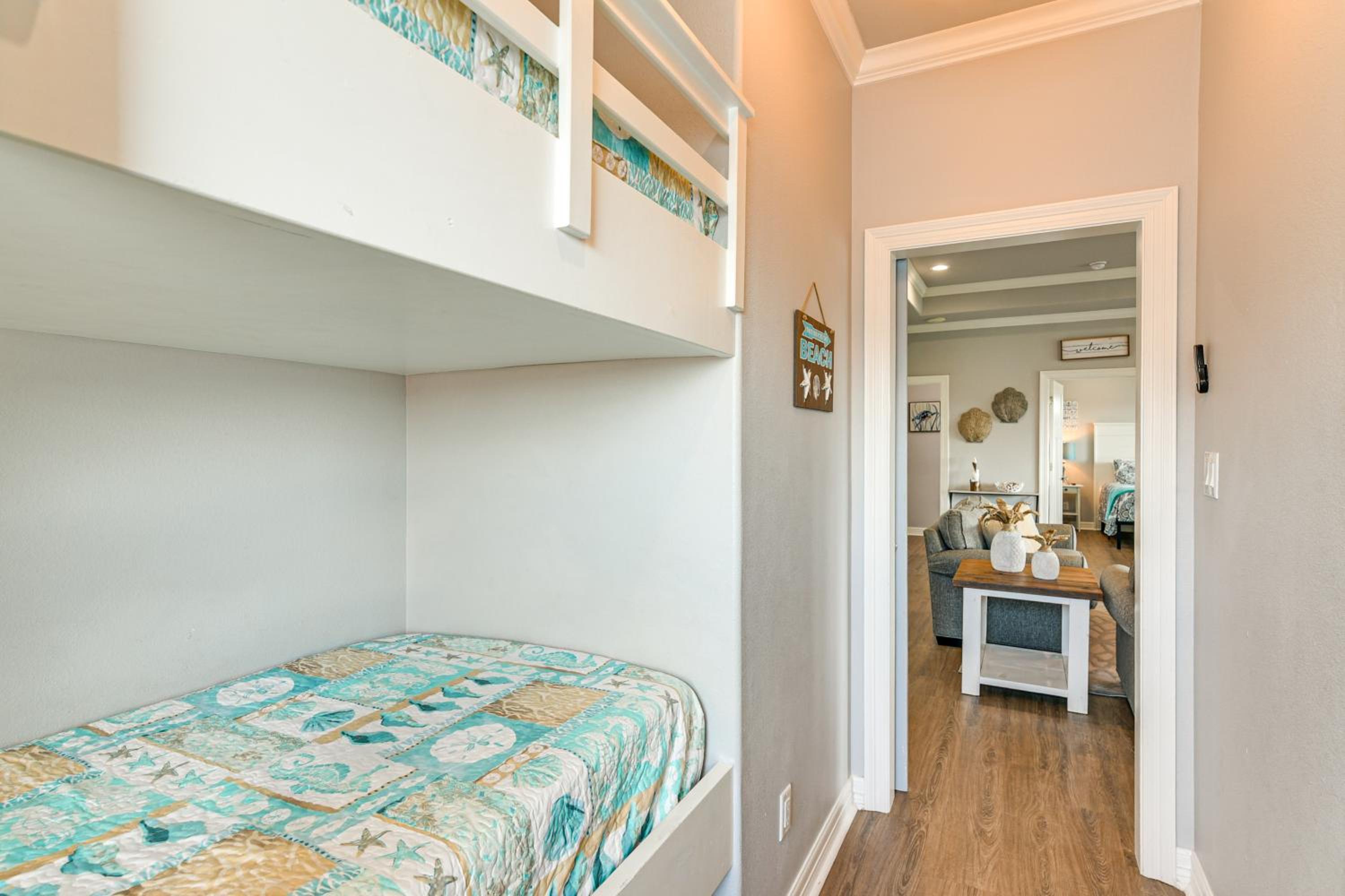 Walk to Shore Crystal Beach Escape with Deck and Bar!