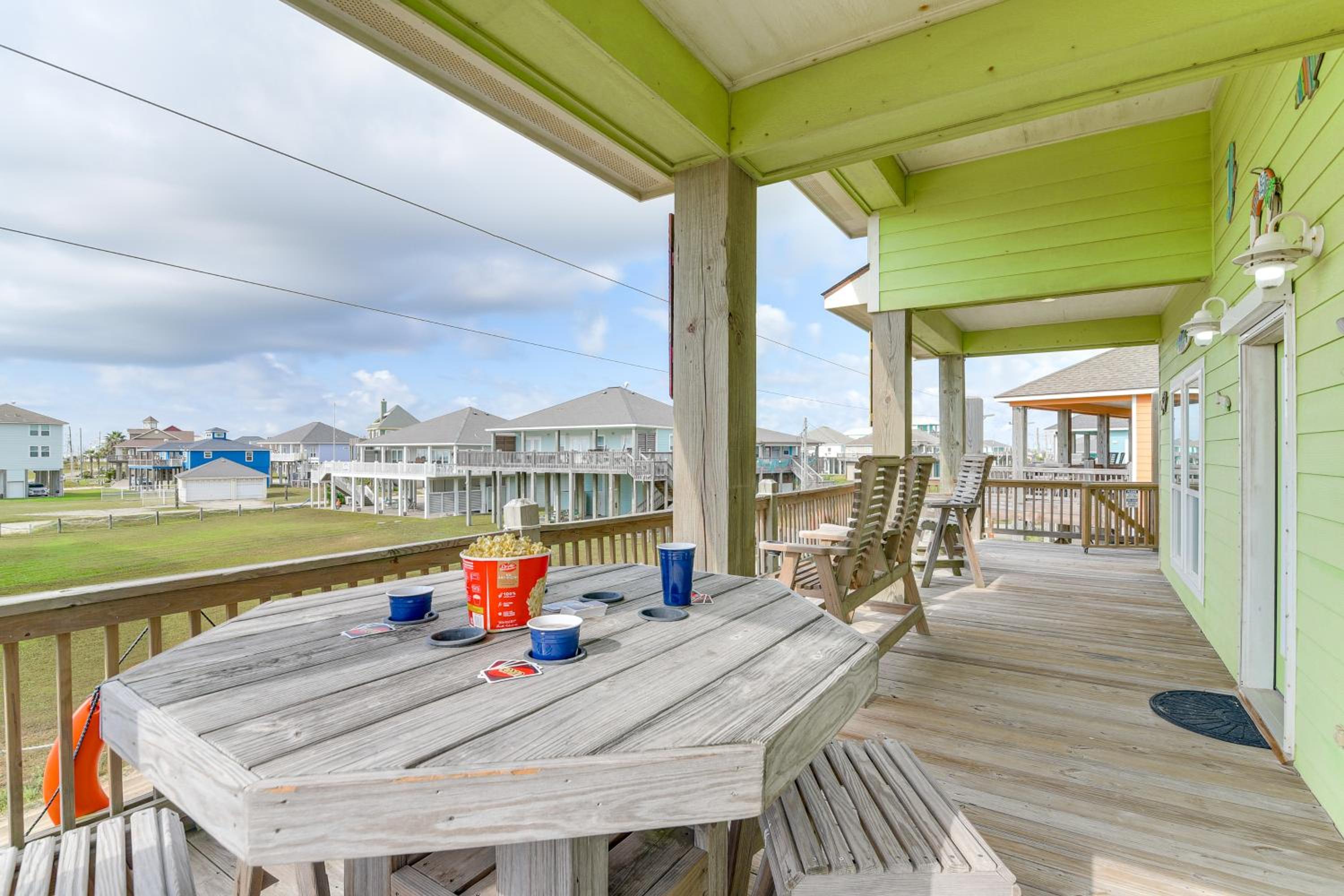 Steps to Shore! Just Beachy Home with Deck and Views