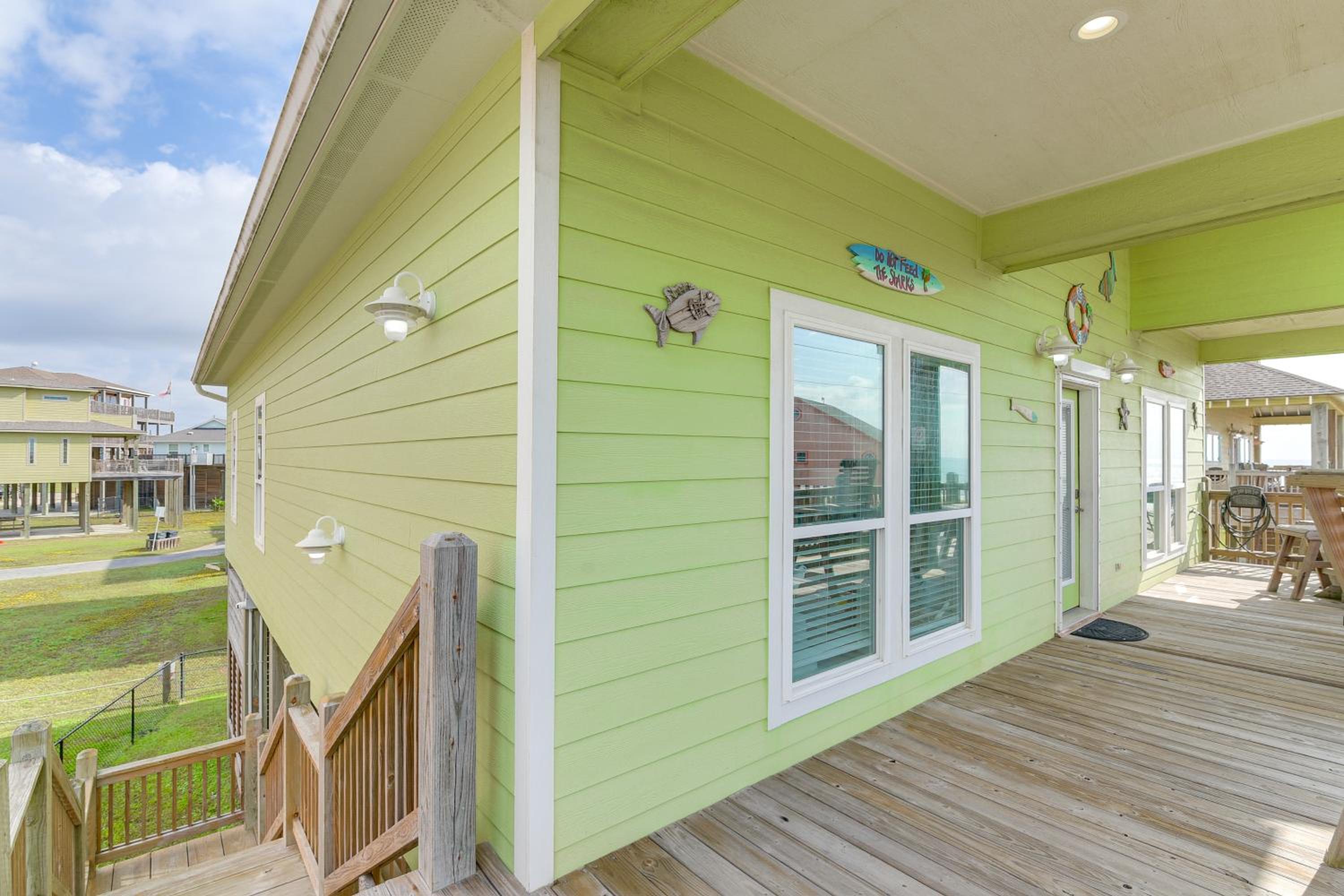 Steps to Shore! Just Beachy Home with Deck and Views