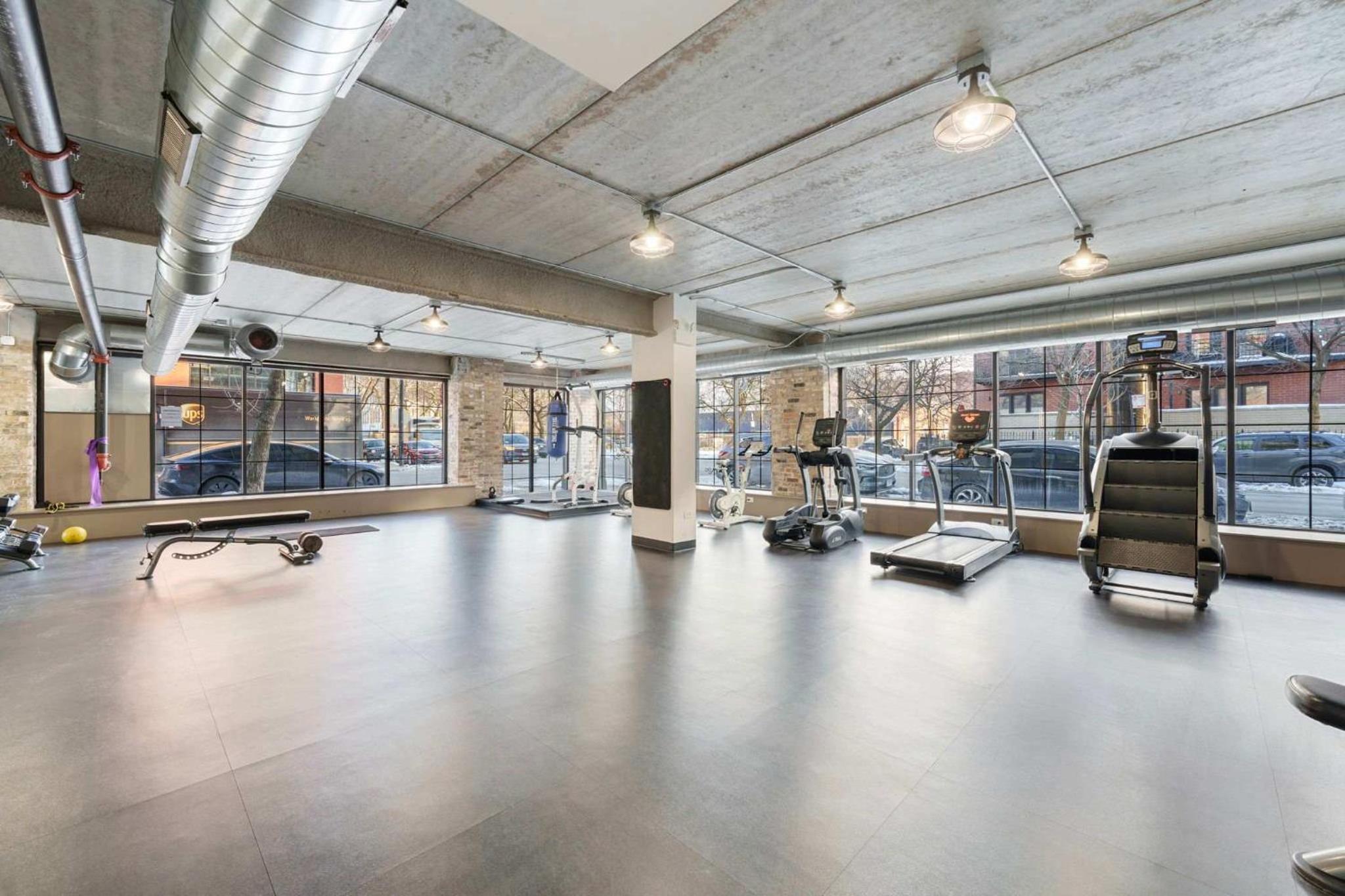 Modern 3BR Near McCormick & South Loop