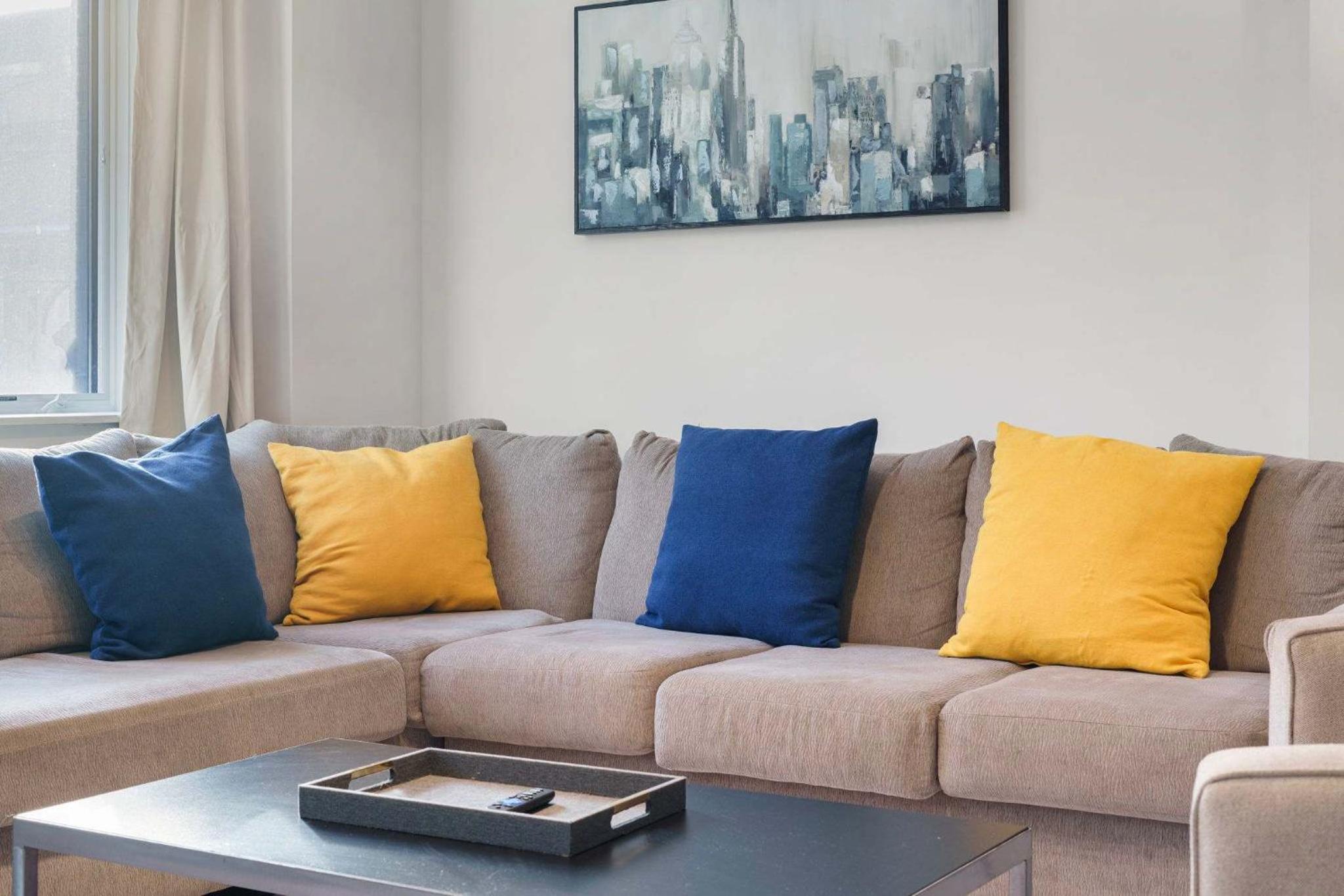 Modern 3BR Near McCormick & South Loop