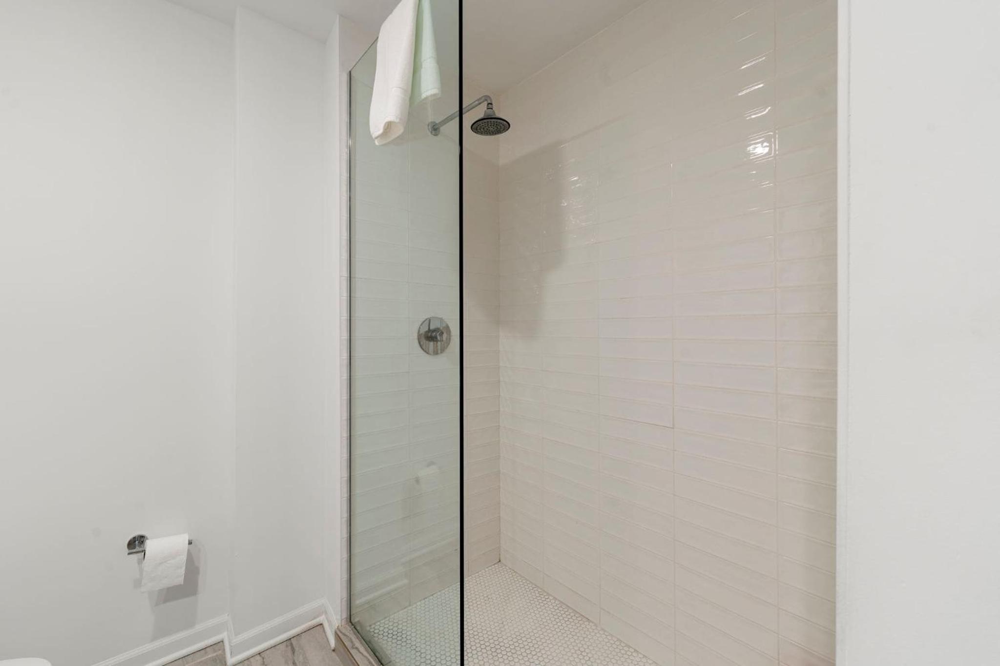 Modern 3BR Near McCormick & South Loop