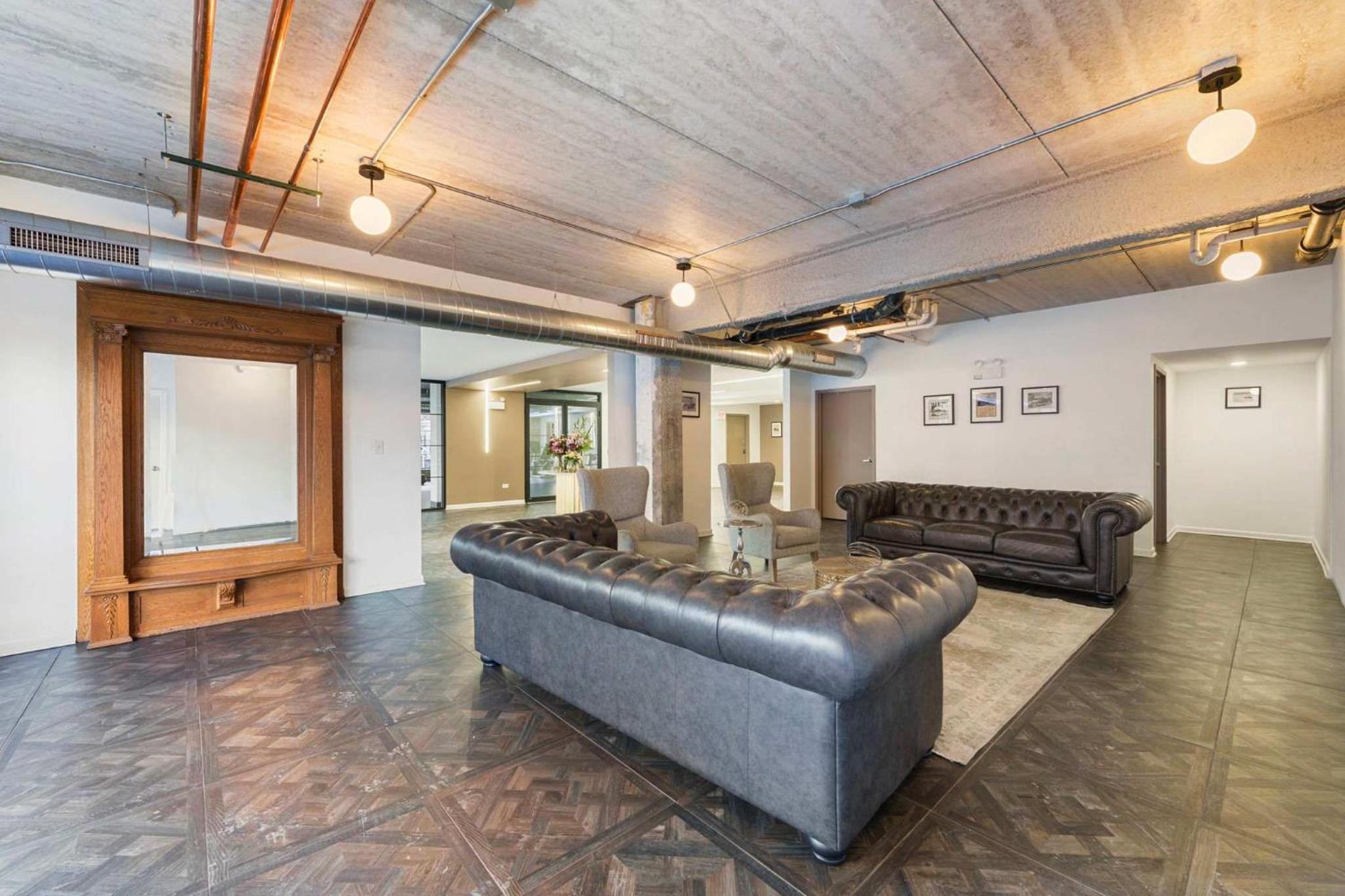 Modern 3BR Near McCormick & South Loop