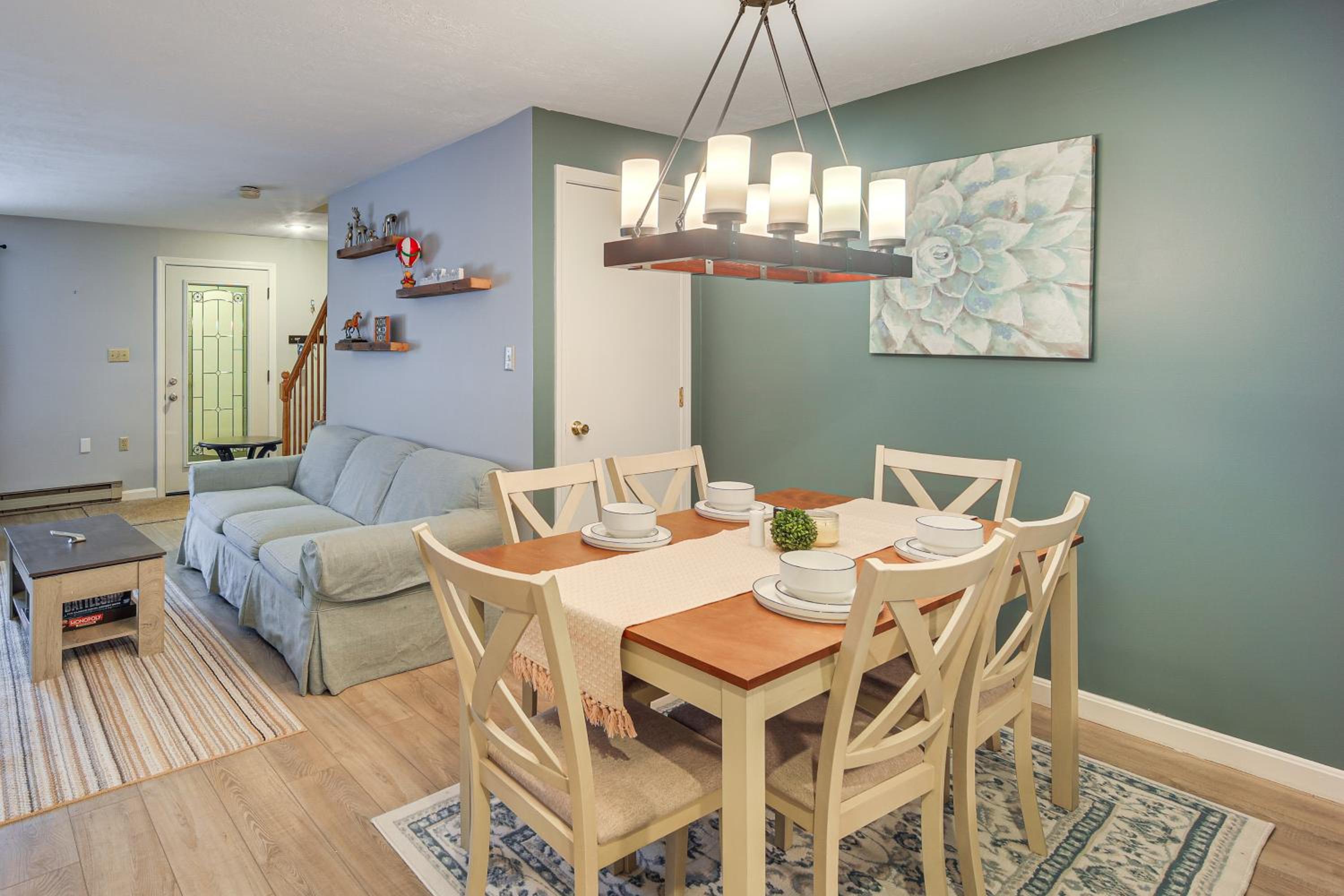 5 Mi to Loon Mountain Resort! Family Townhome