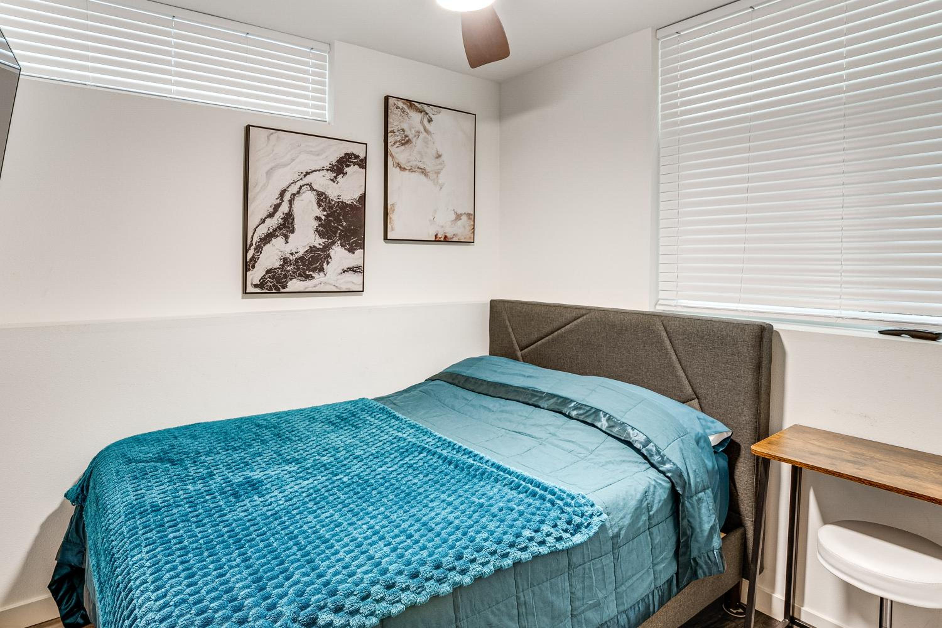 Walk to Seattle University Centrally Located Gem
