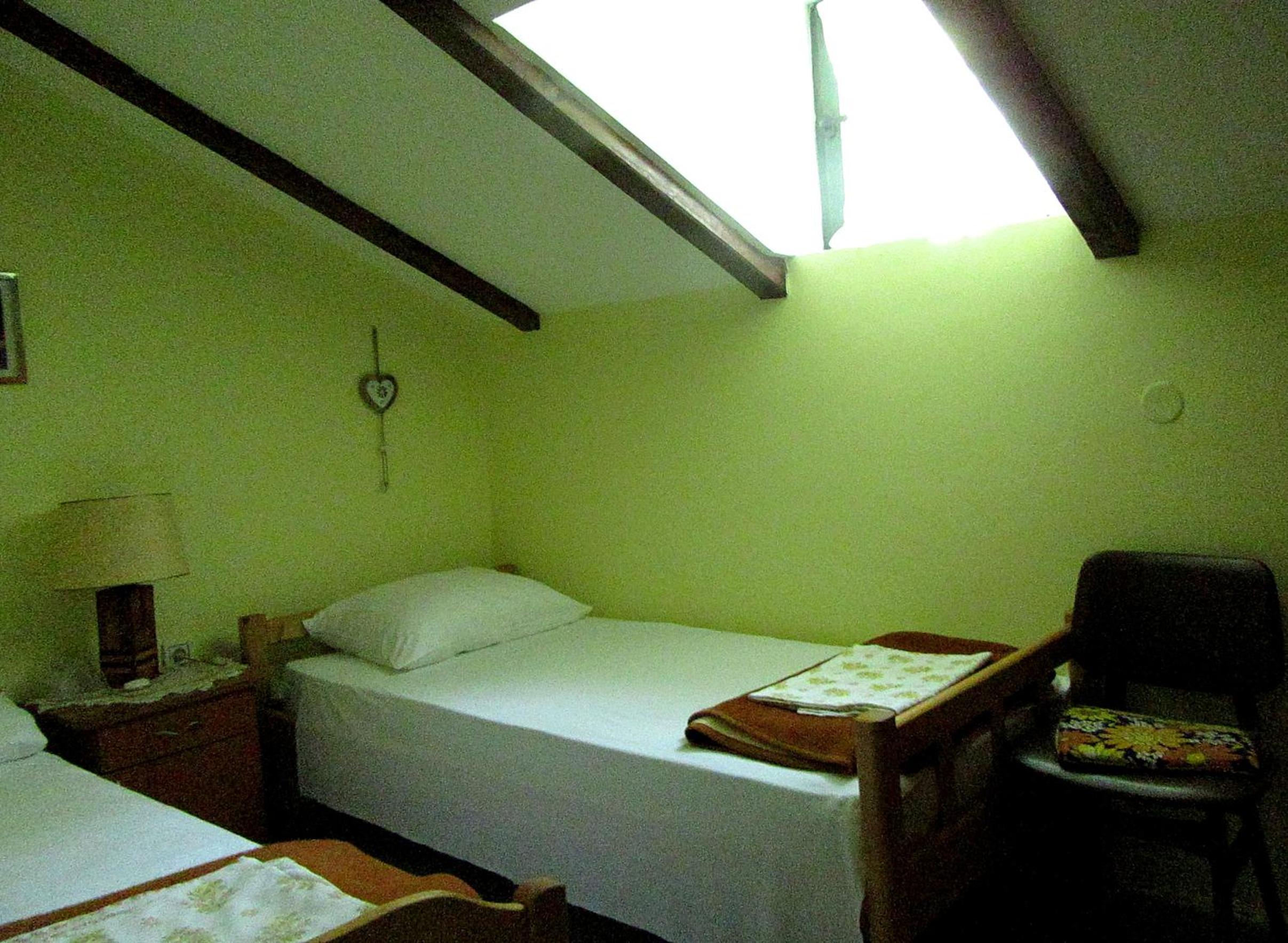 Photo 52