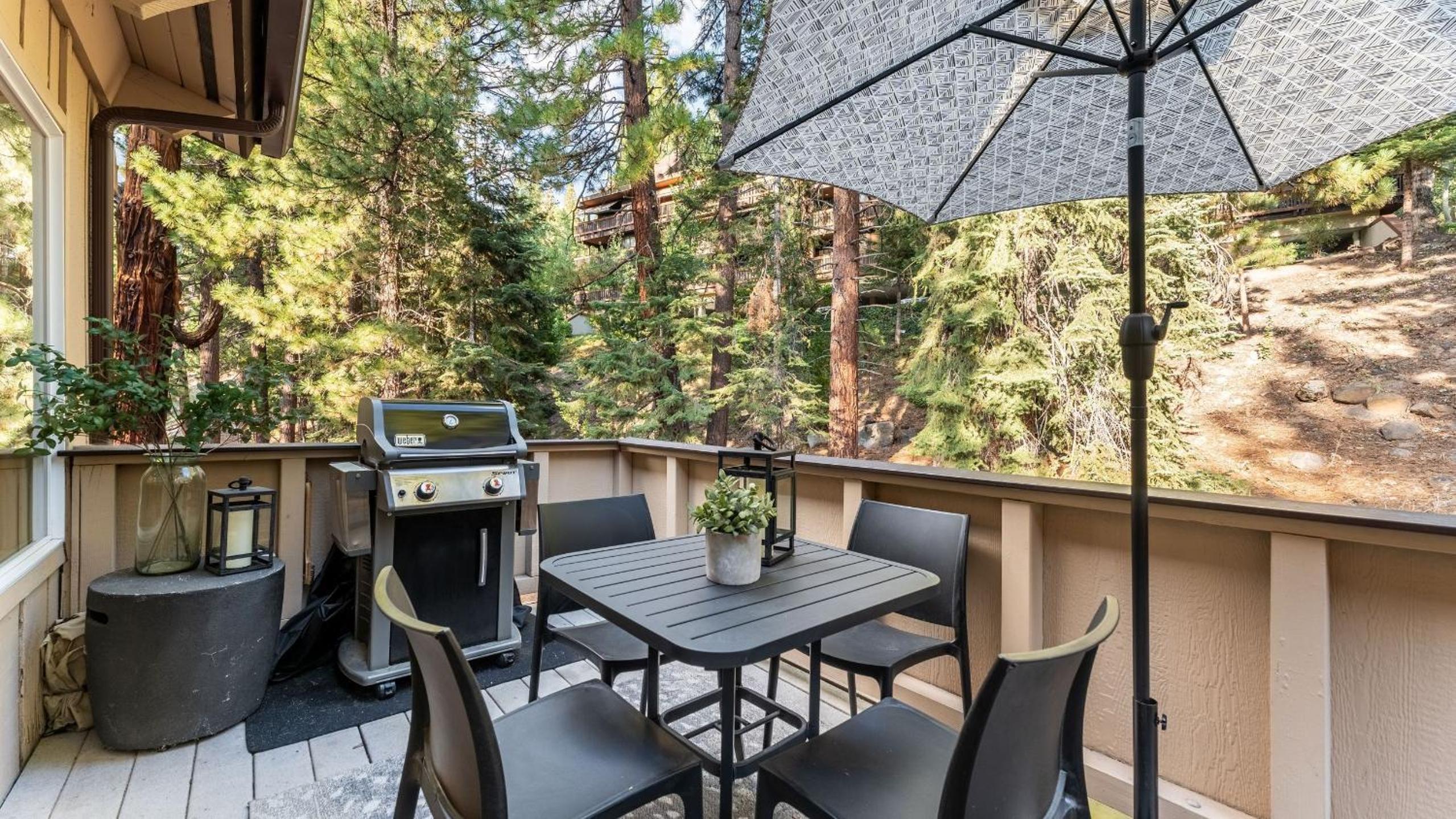 2 Homes Near Lake Tahoe Diamond Peak Mt. Rose Skiing Tahoe Dreamin Sky Way by AvantStay