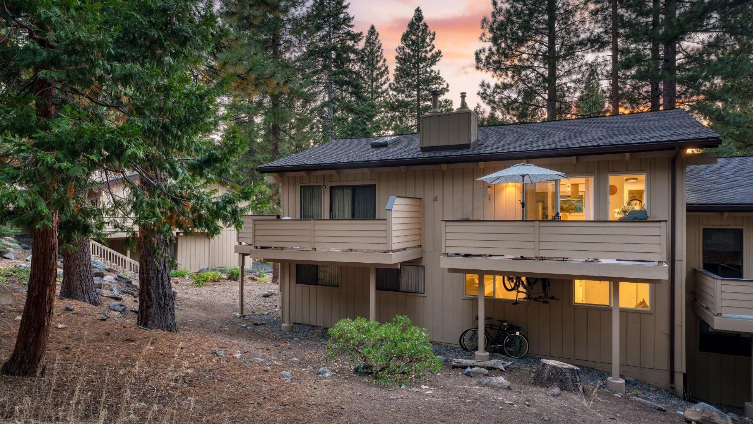 2 Homes Near Lake Tahoe Diamond Peak Mt. Rose Skiing Tahoe Dreamin Sky Way by AvantStay