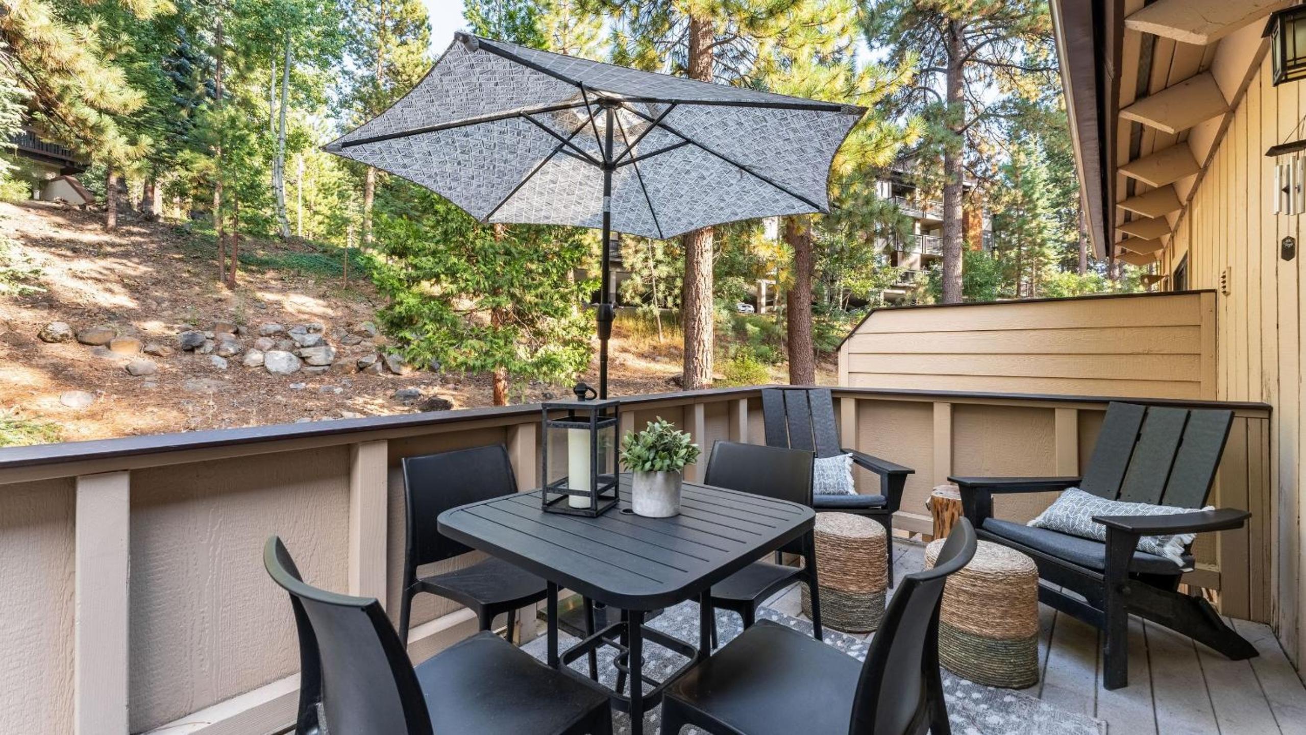 2 Homes Near Lake Tahoe Diamond Peak Mt. Rose Skiing Tahoe Dreamin Sky Way by AvantStay