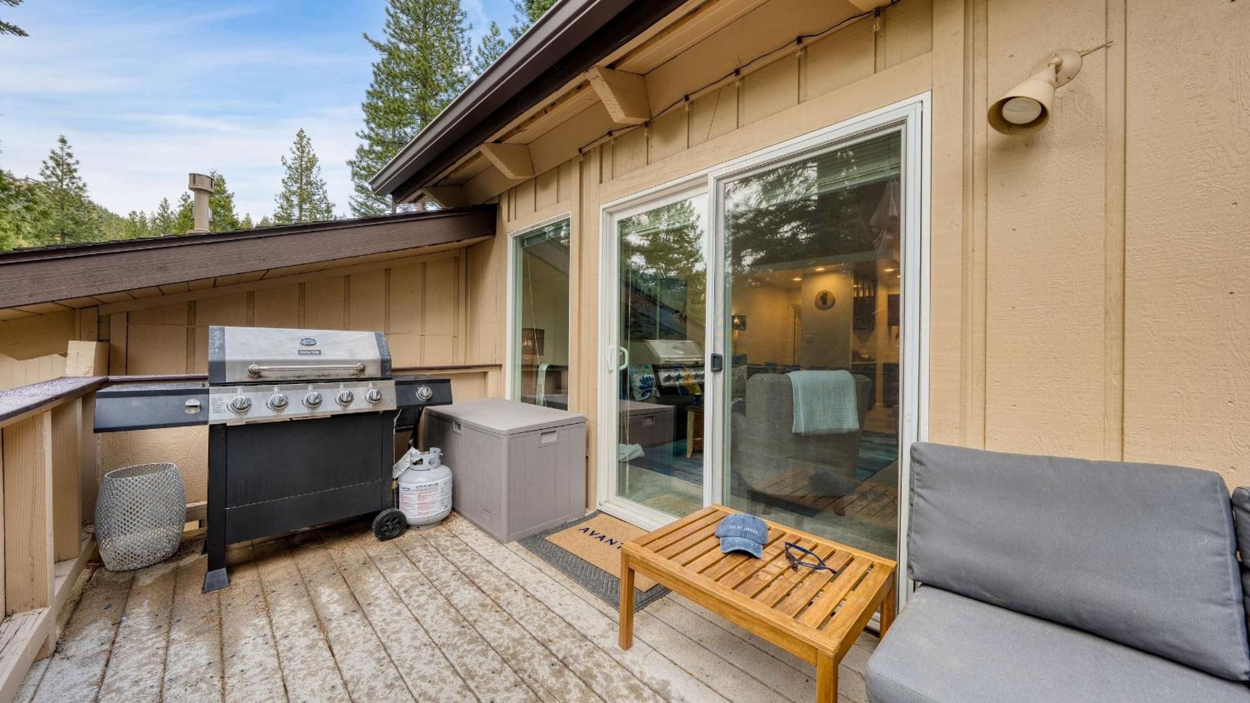 2 Homes Near Lake Tahoe Diamond Peak Mt. Rose Skiing Tahoe Dreamin Sky Way by AvantStay