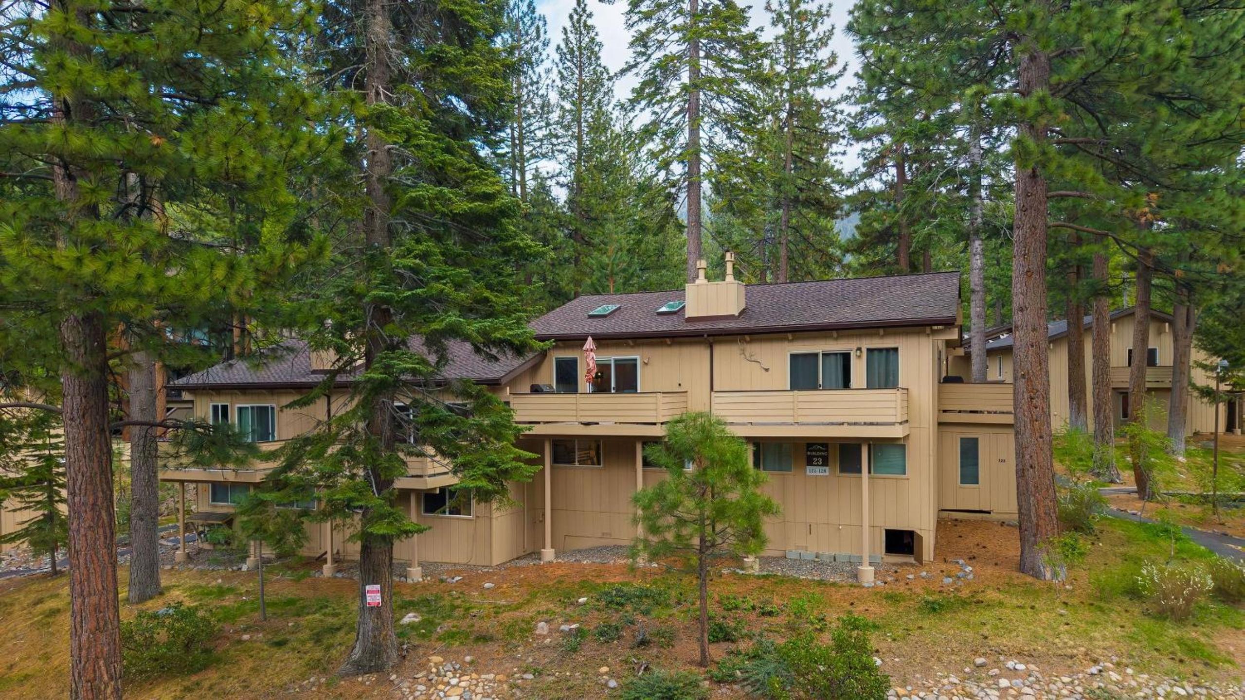2 Homes Near Lake Tahoe Diamond Peak Mt. Rose Skiing Tahoe Dreamin Sky Way by AvantStay