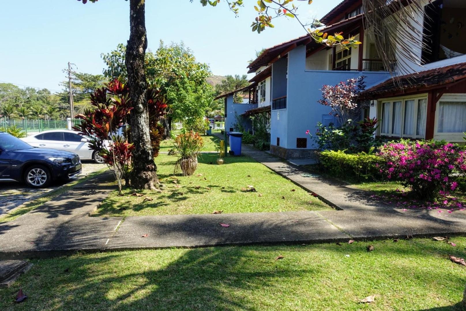 Duplex com Hidro em Condomínio Luxo com 3 Praias