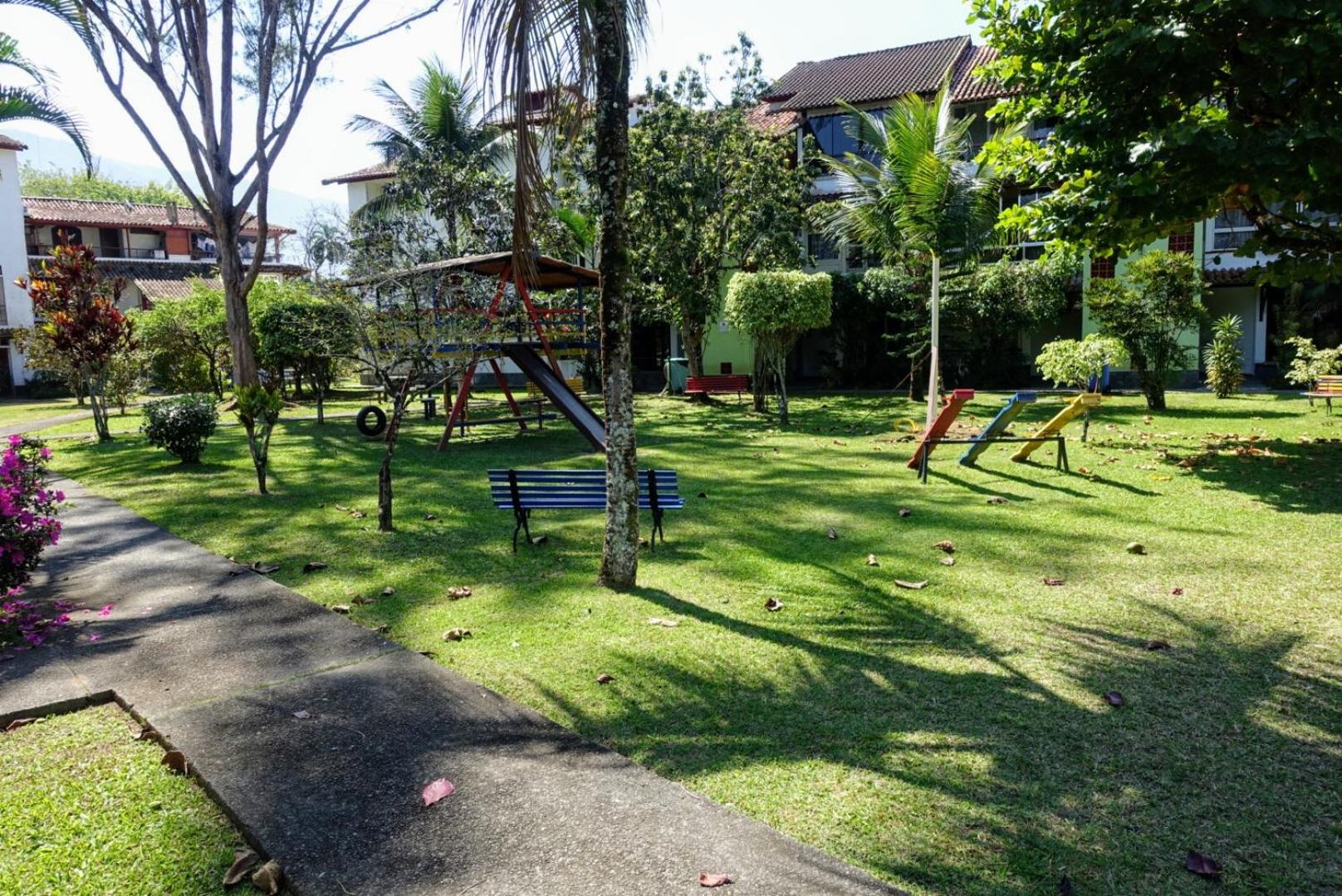 Duplex com Hidro em Condomínio Luxo com 3 Praias