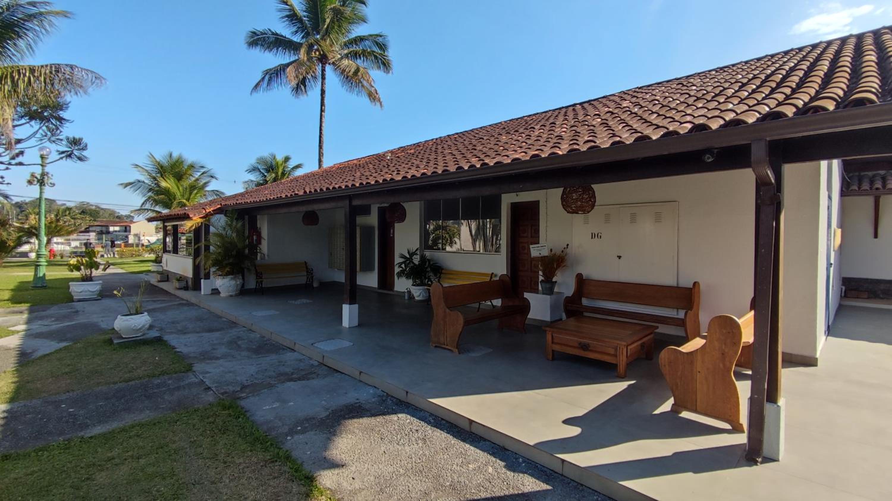 Duplex com Hidro em Condomínio Luxo com 3 Praias