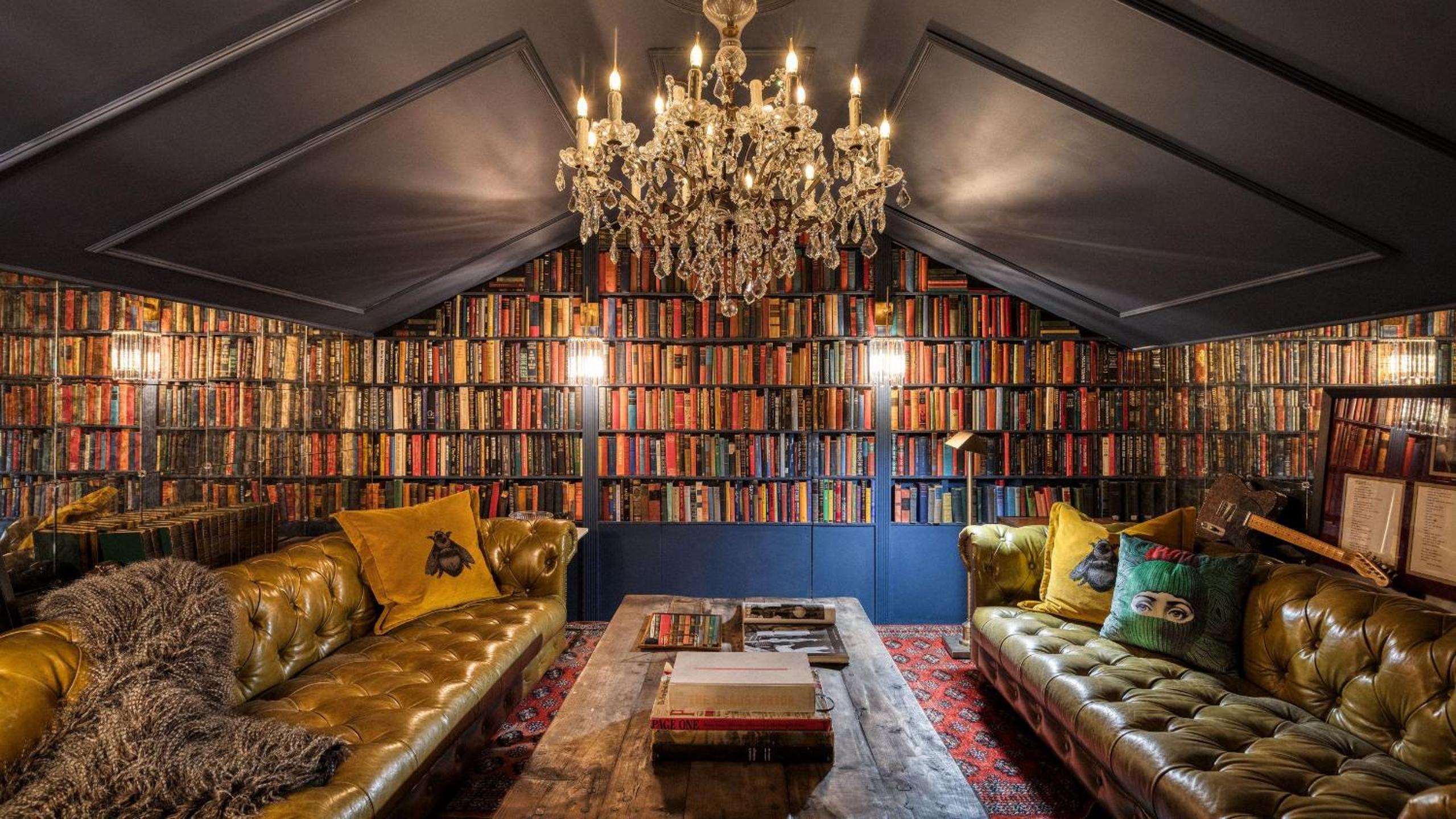 Iconic 6BR Desert Retreat w Pool Pickleball Fire Pit Joshua Tree Mansion by AvantStay