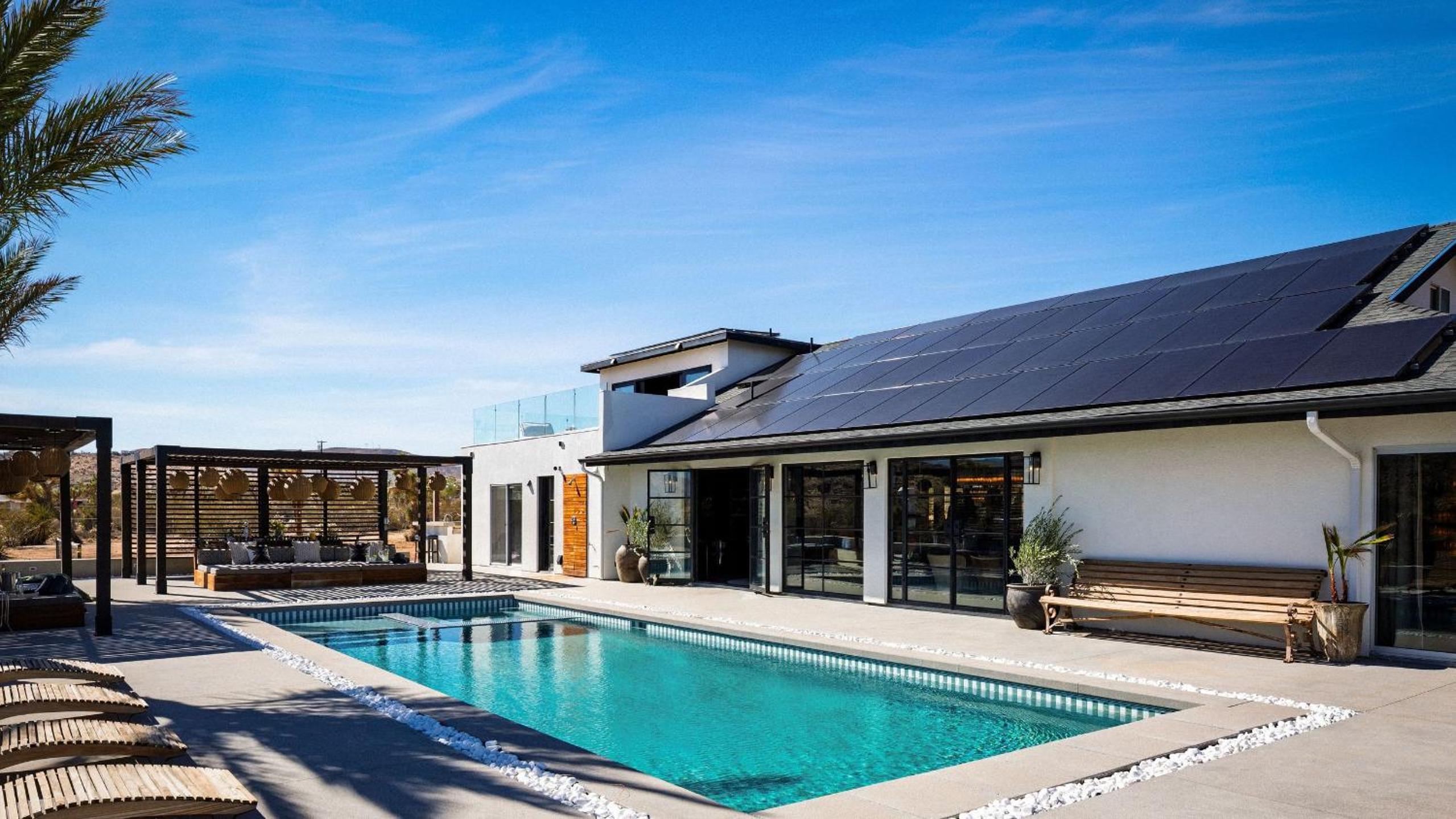 Iconic 6BR Desert Retreat w Pool Pickleball Fire Pit Joshua Tree Mansion by AvantStay