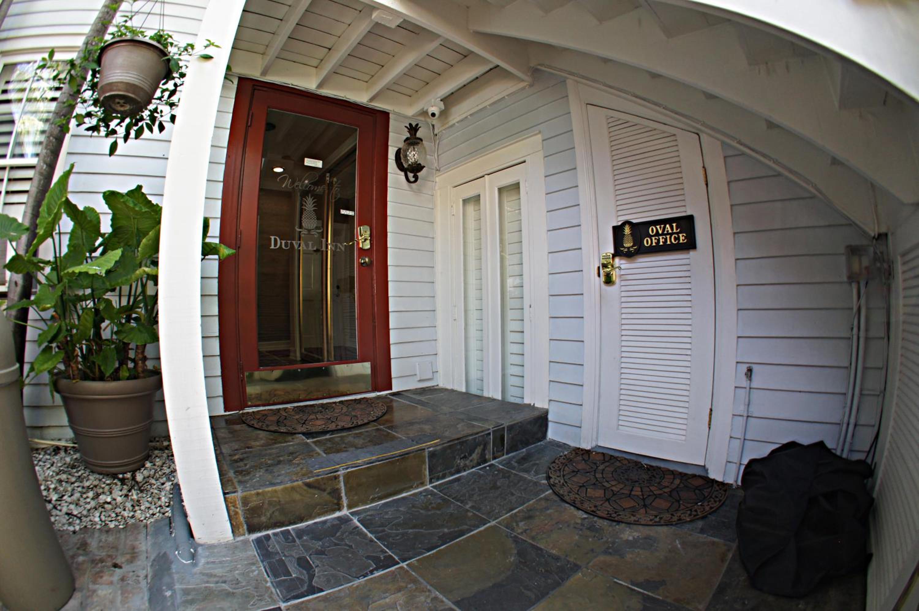 Duval Inn - Key West