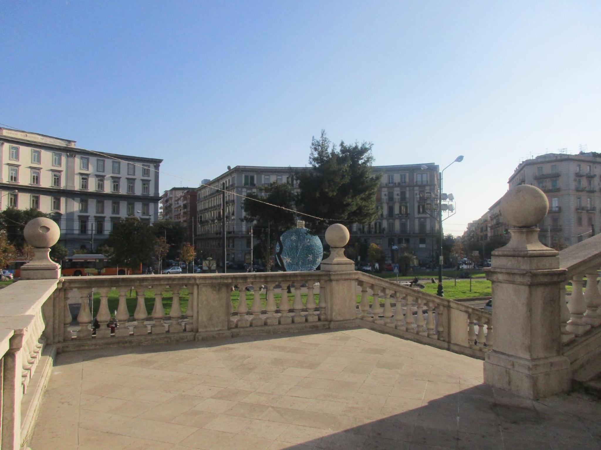 Nella Storica Piazza Carlo III