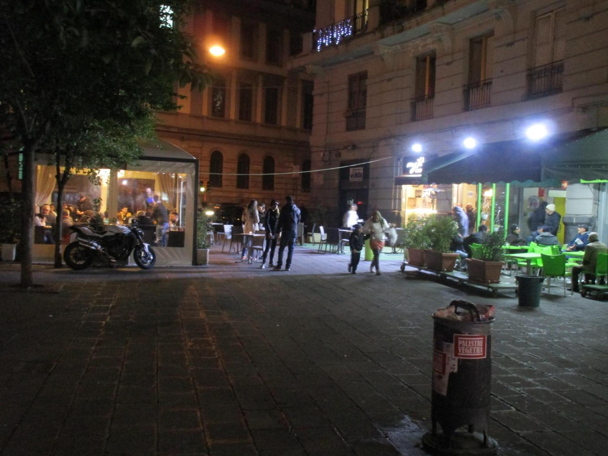 Nella Storica Piazza Carlo III