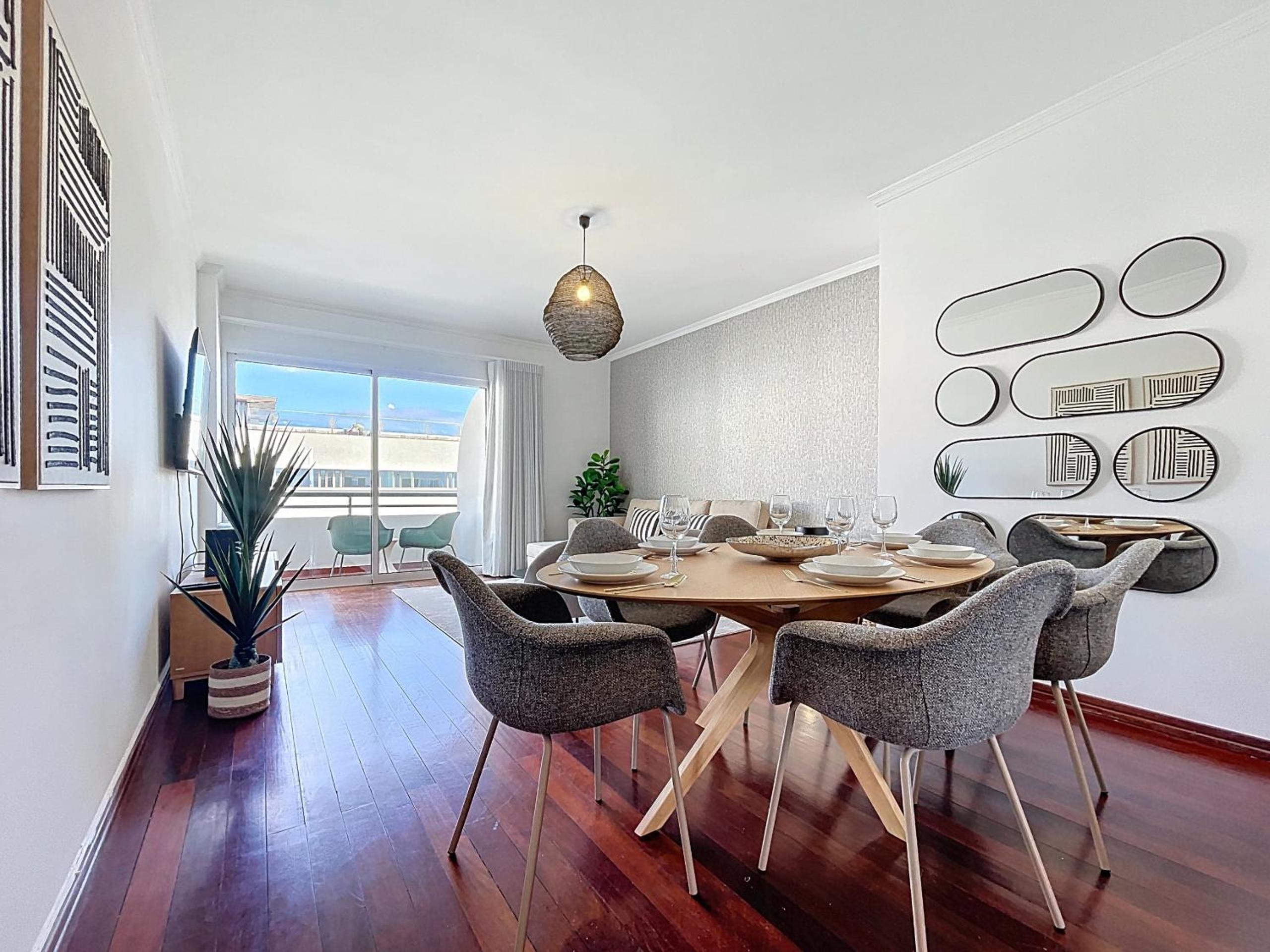 Lido Vista Apartment by Atlantic Holiday