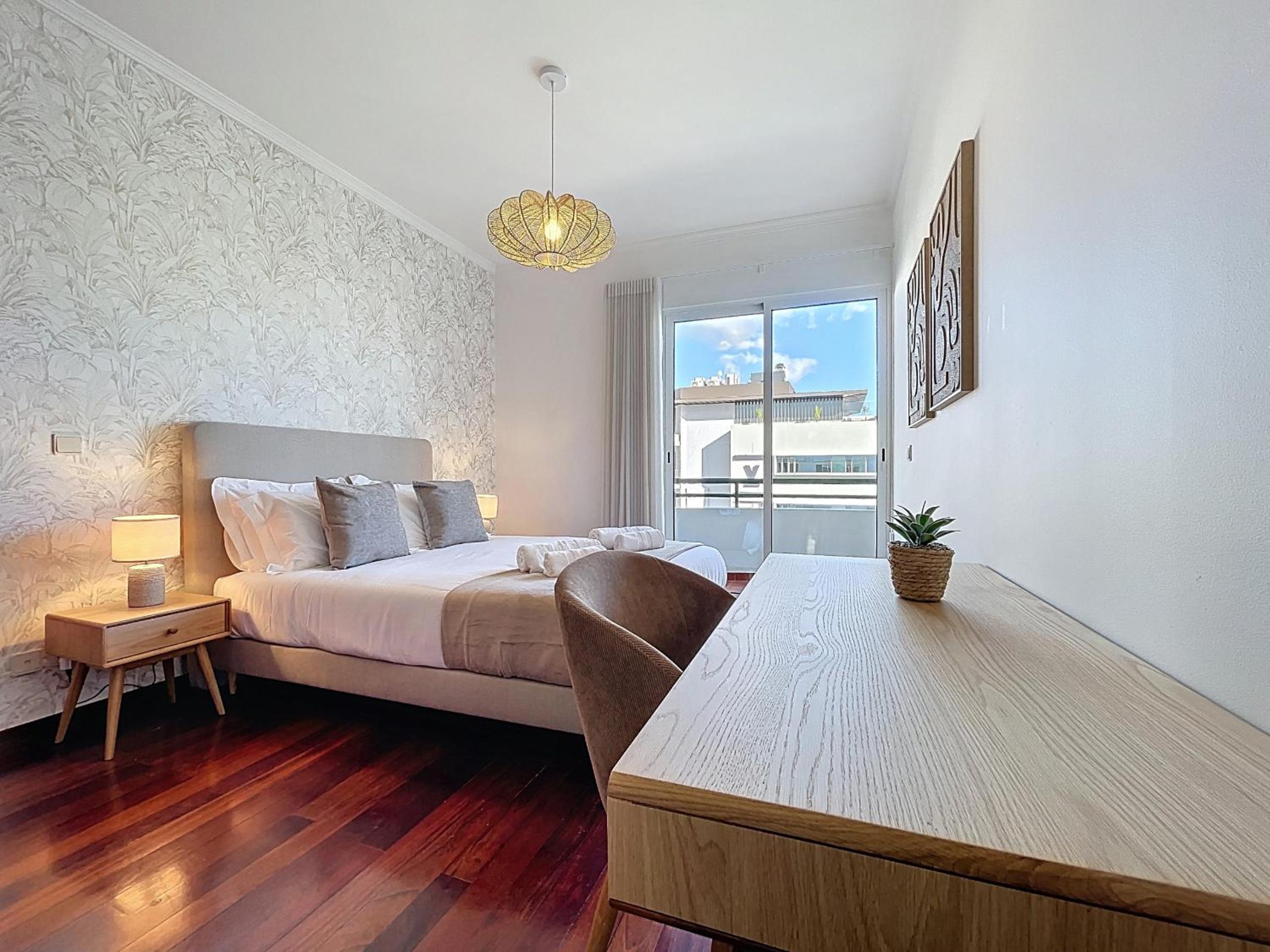 Lido Vista Apartment by Atlantic Holiday