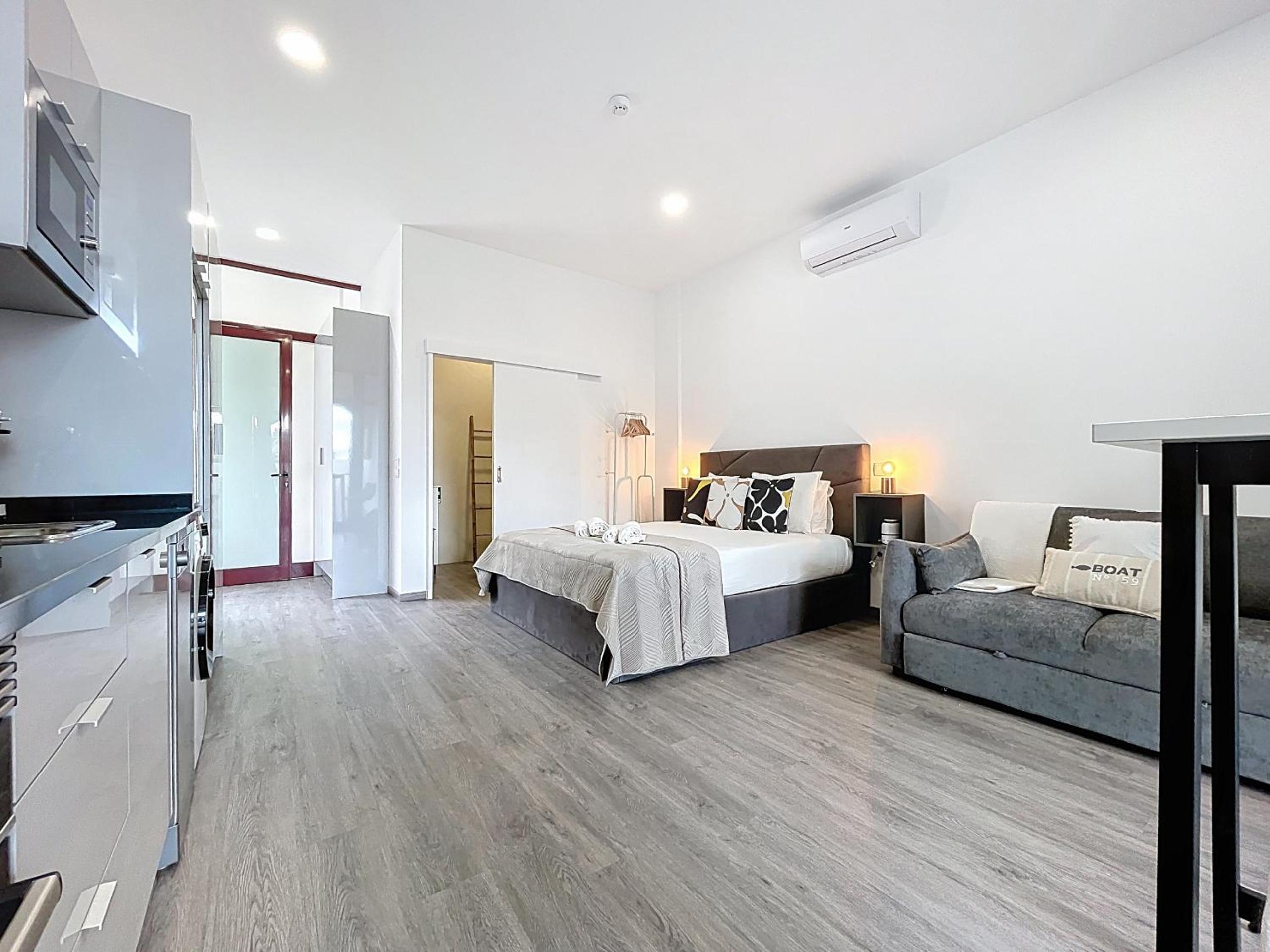Santa Cruz Studio 1 by Atlantic Holiday