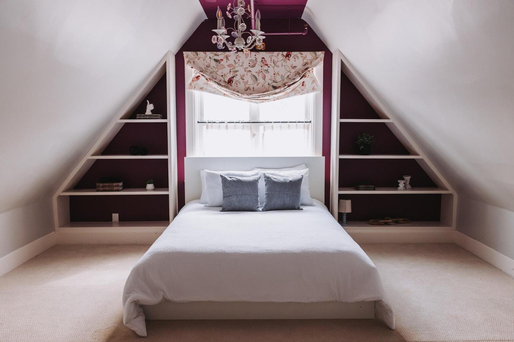 The New Victorian Mansion Bed & Breakfast