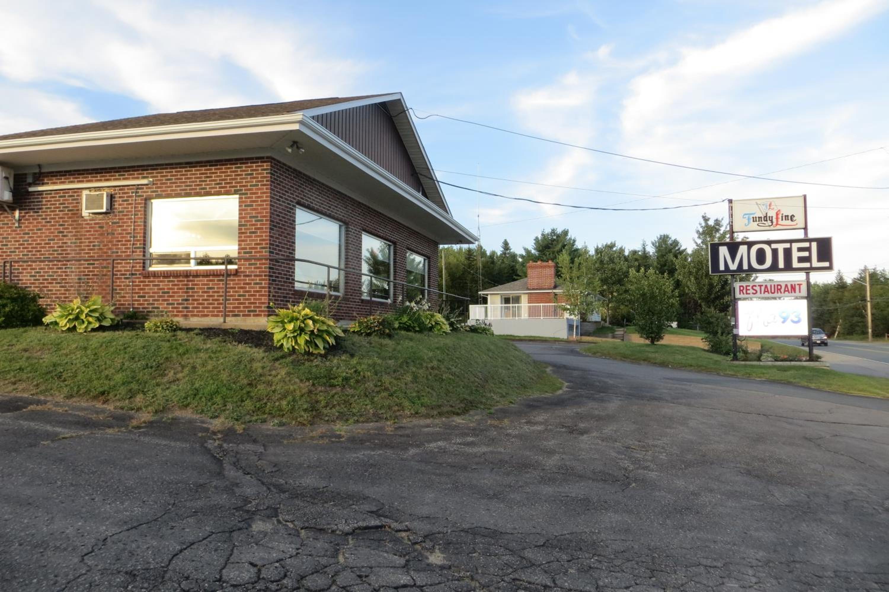 Fundy Line Motel view 5