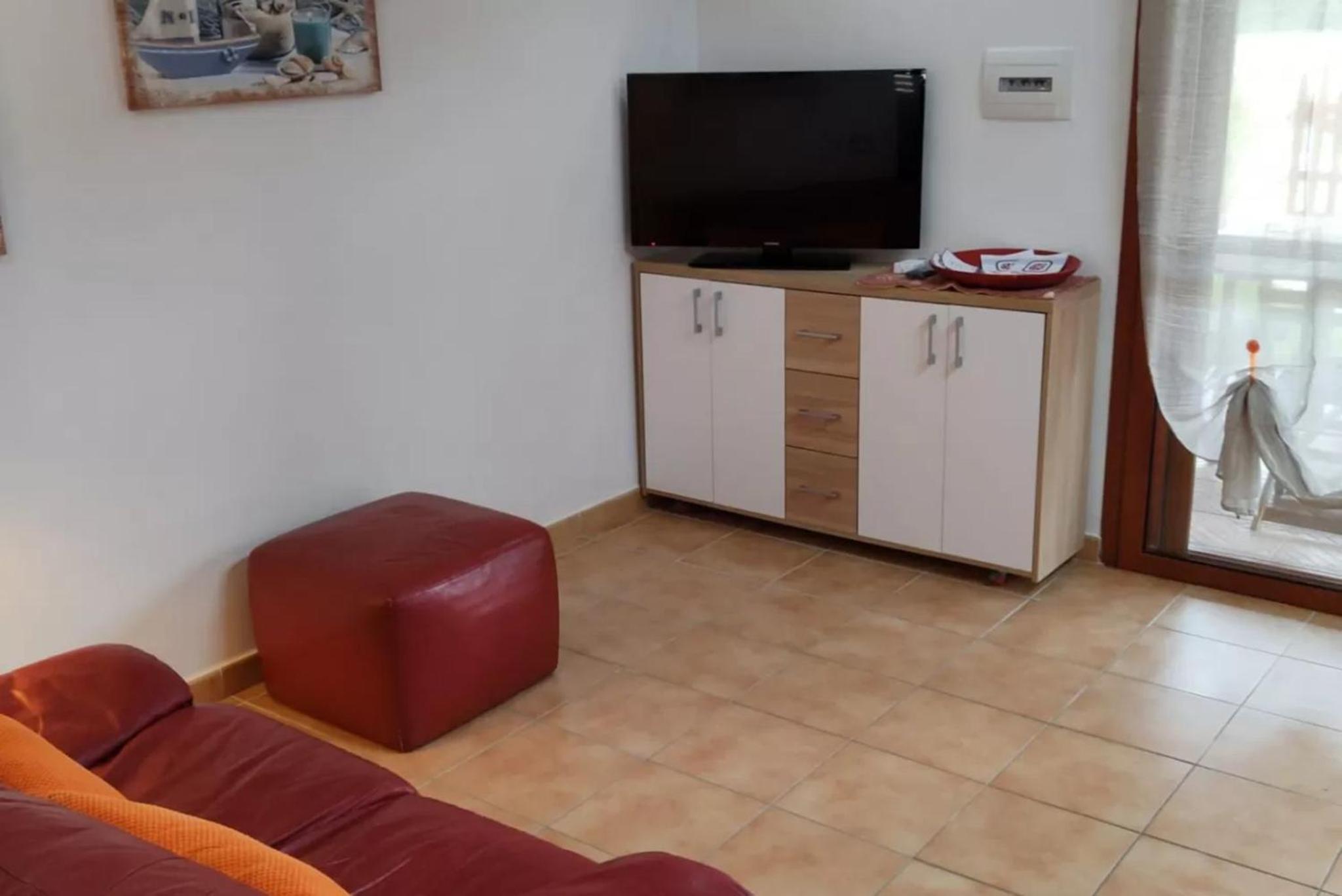 Comfy Sardinian retreat with pool access