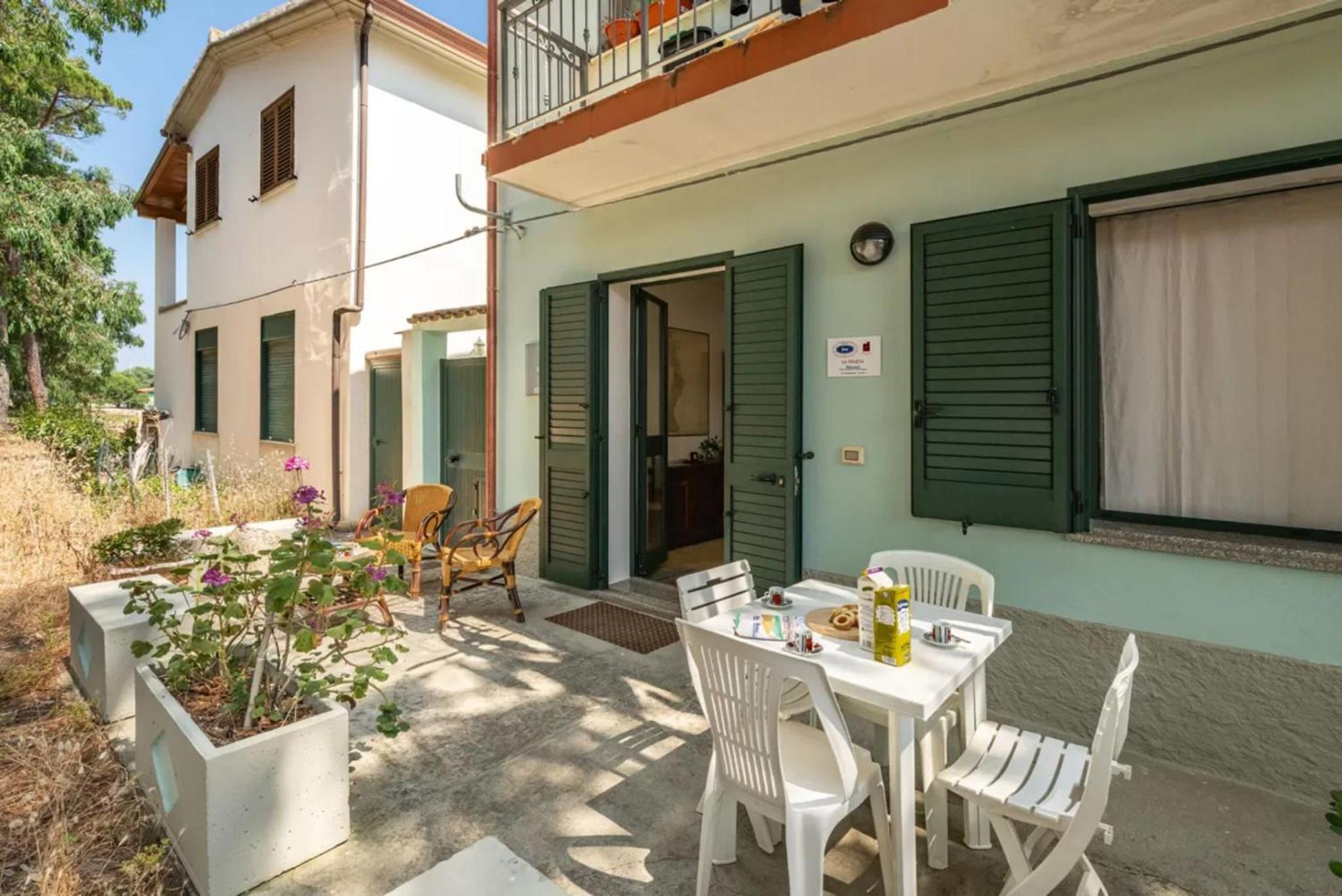 Relaxing apartment close to Santa Lucia beach
