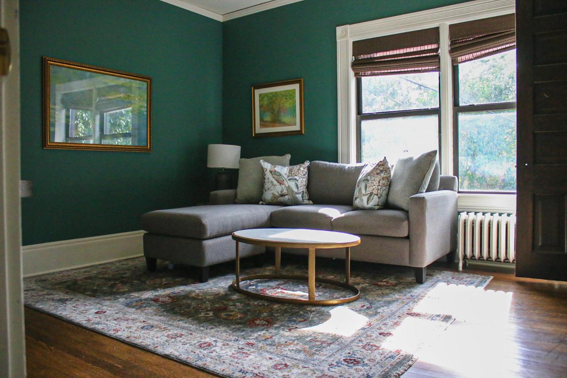 The New Victorian Mansion Bed & Breakfast