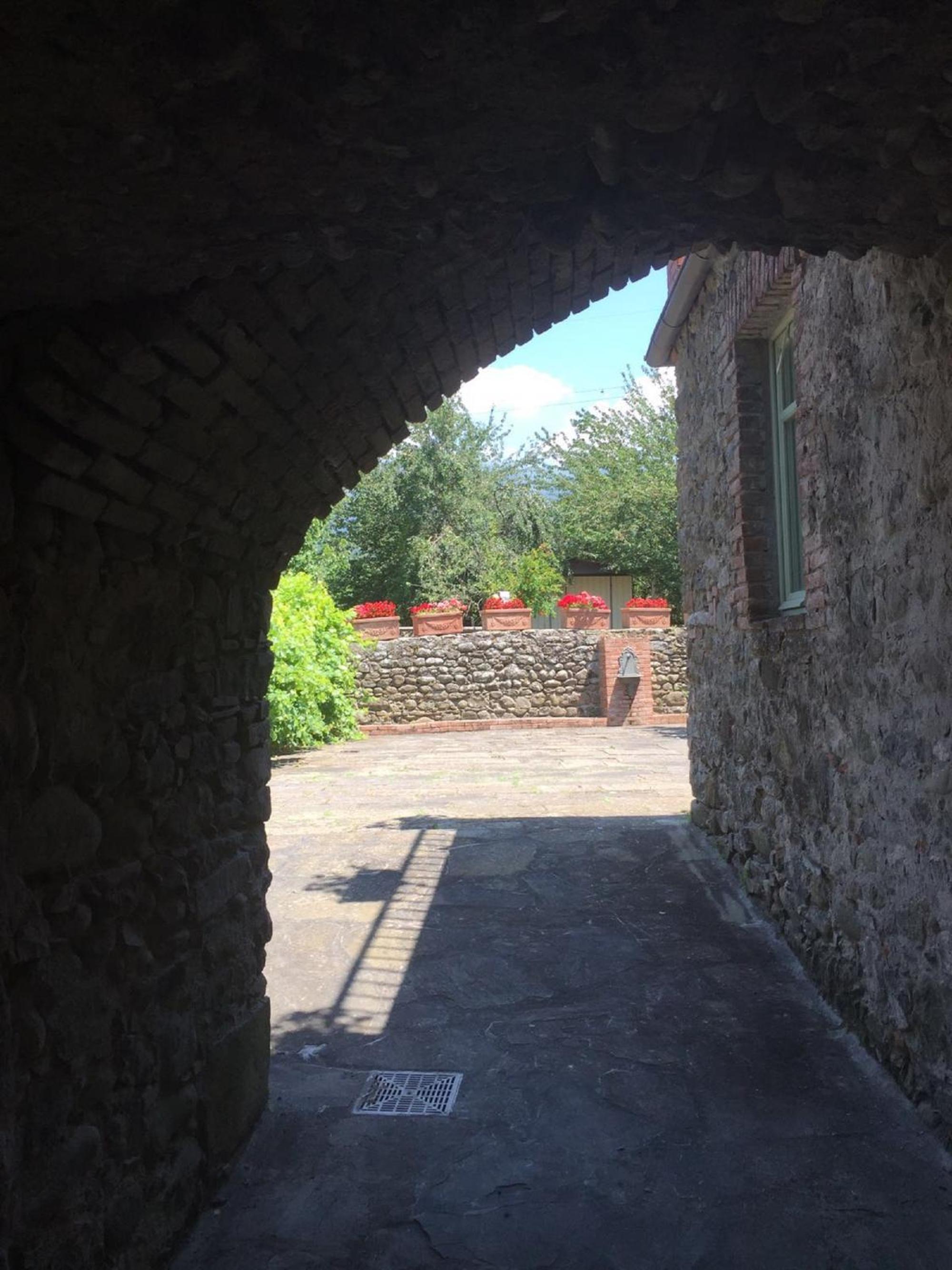 Photo 48