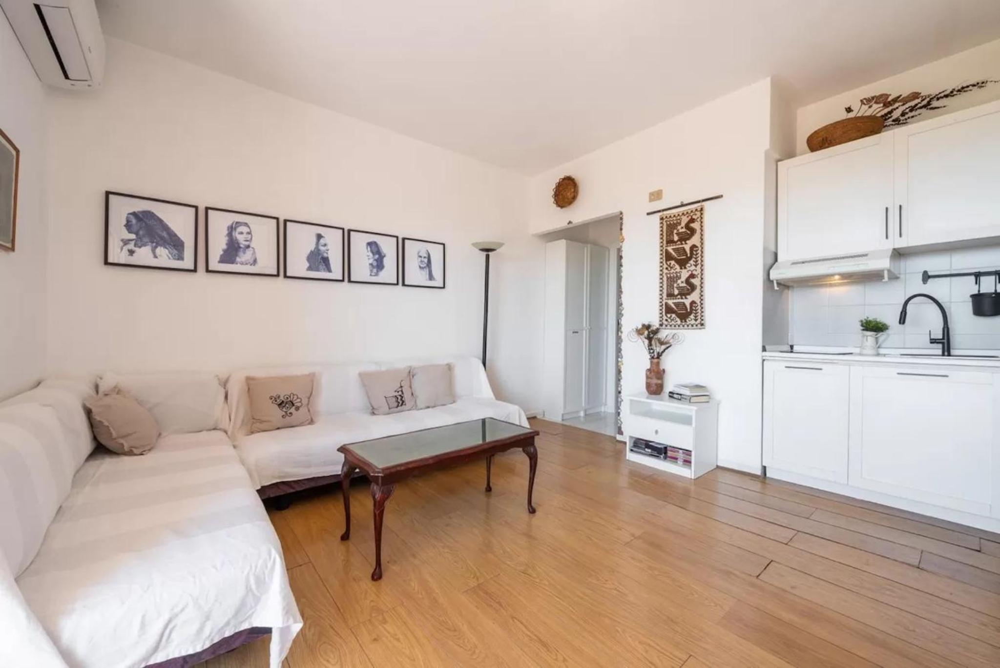 Modern apartment near Badesi beach