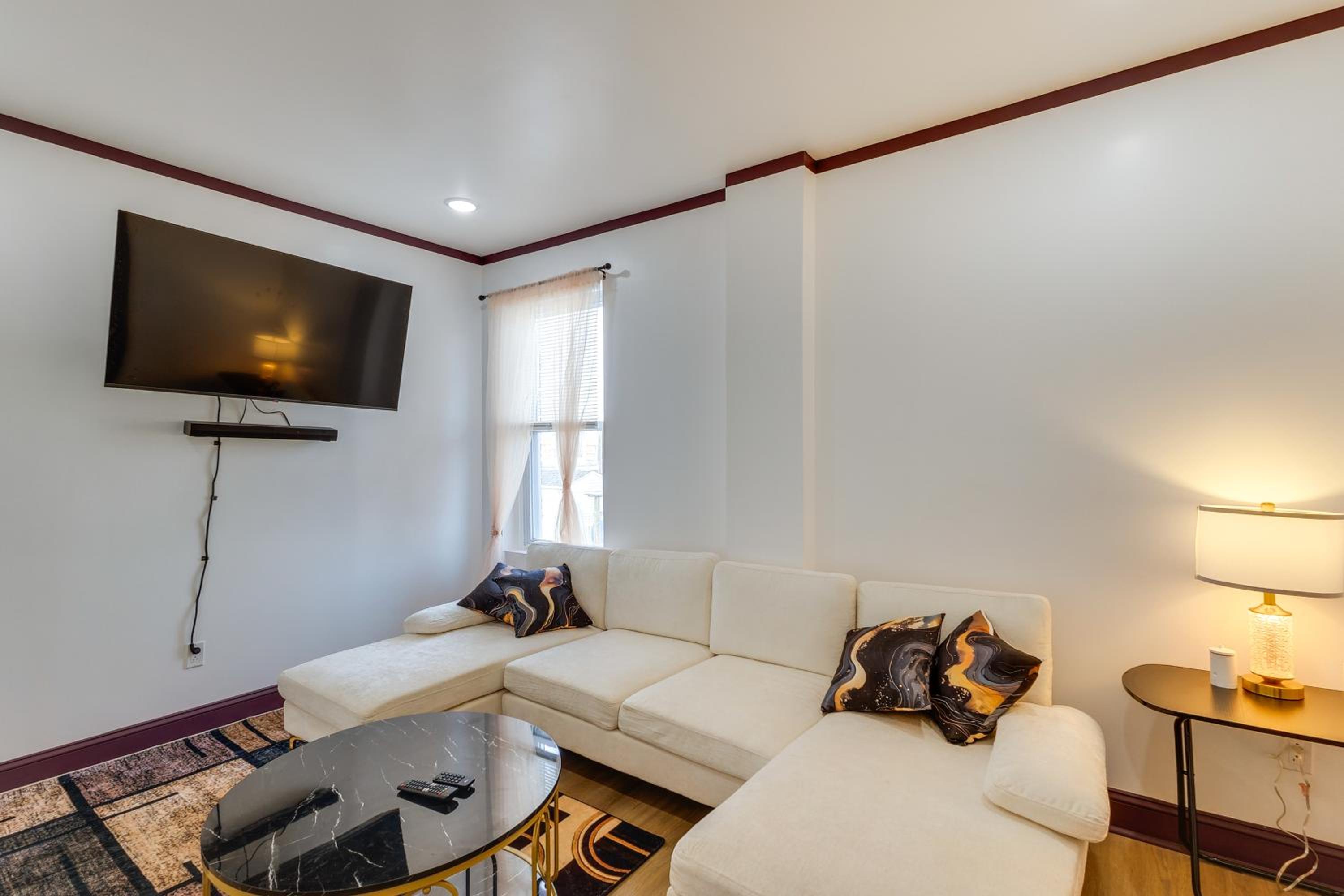 7 Mi to World Cup Matches! Charming Philly Apt
