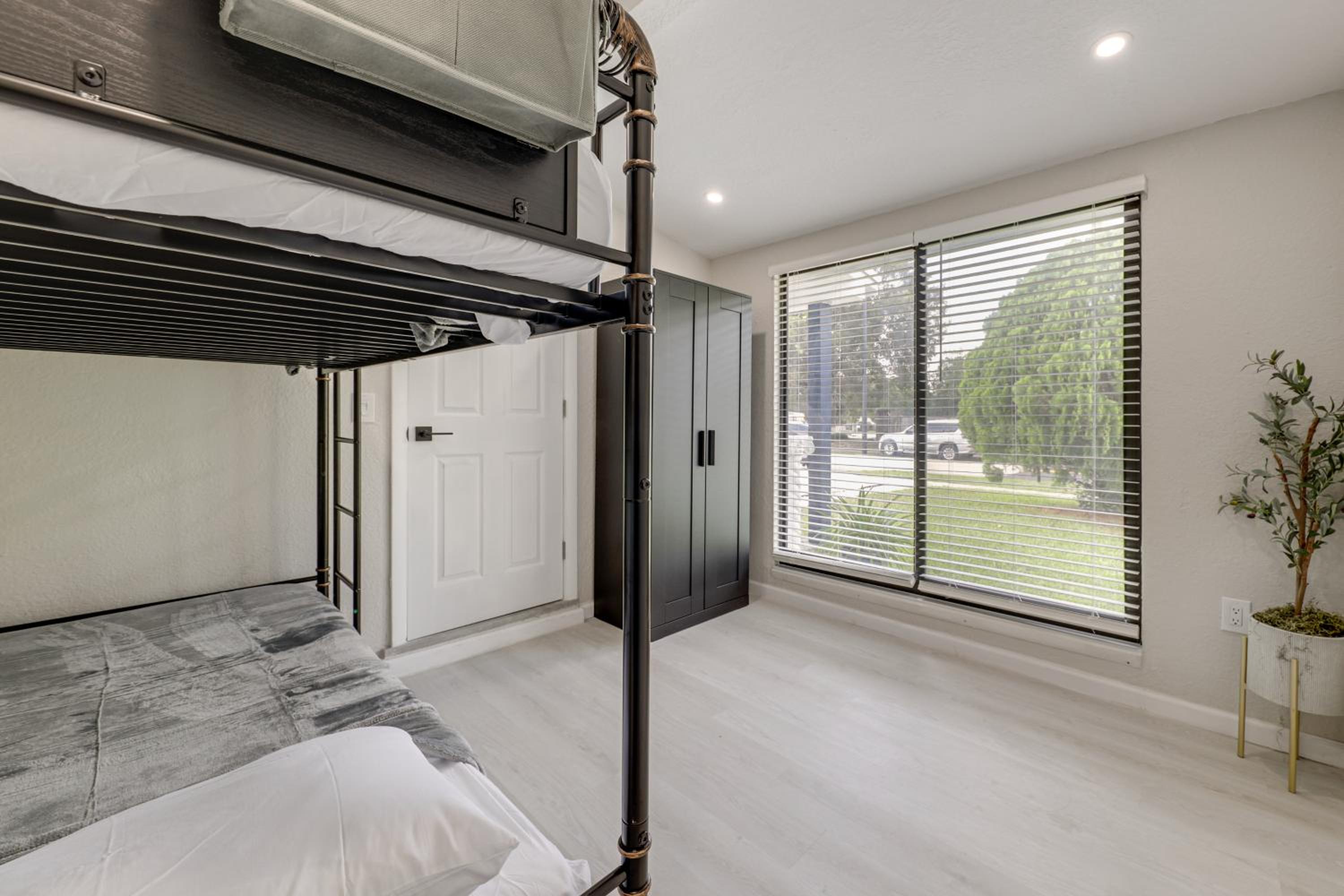 Flexible Family Living! Modern Pompano Beach Home