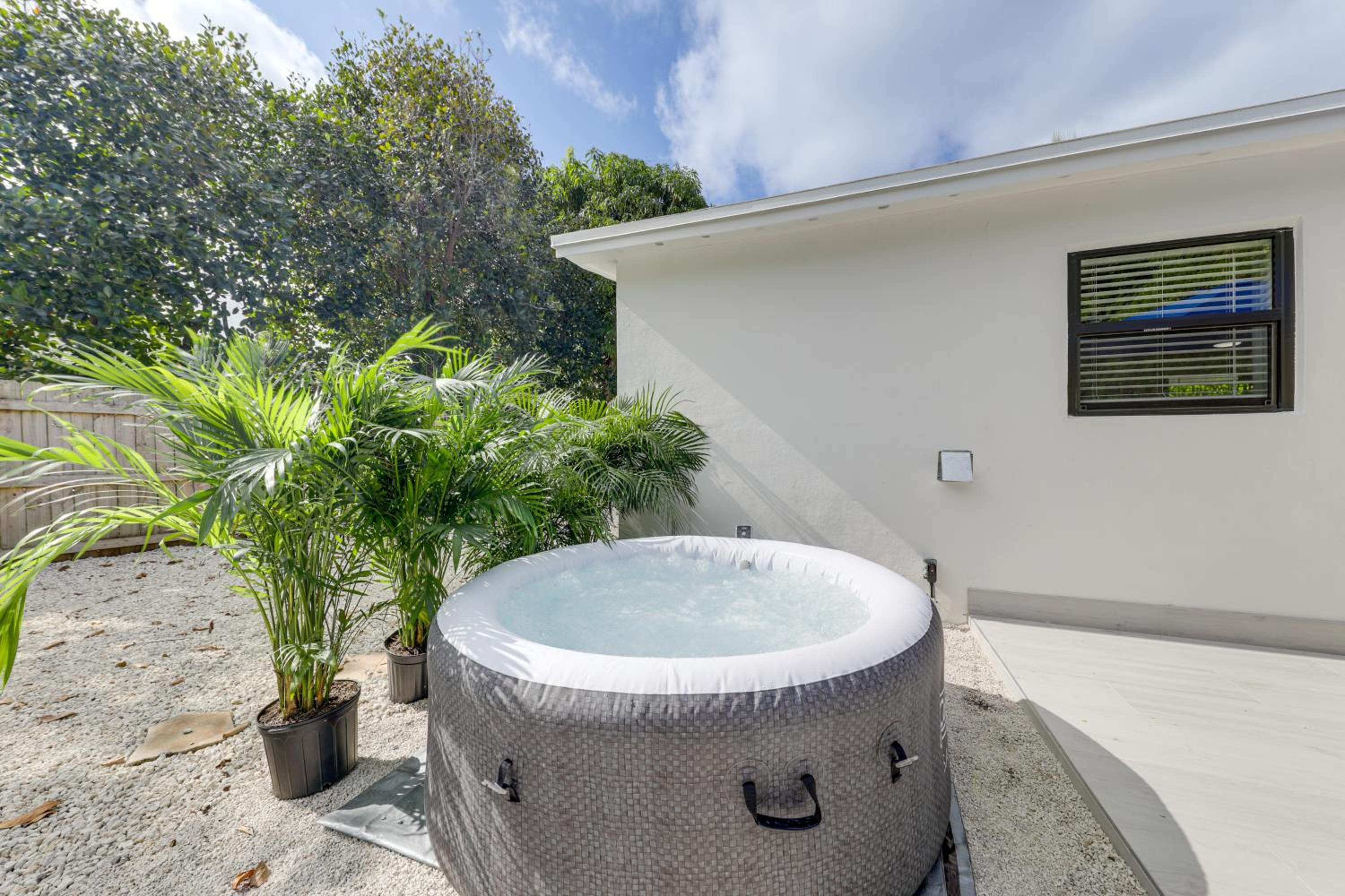 Flexible Family Living! Modern Pompano Beach Home