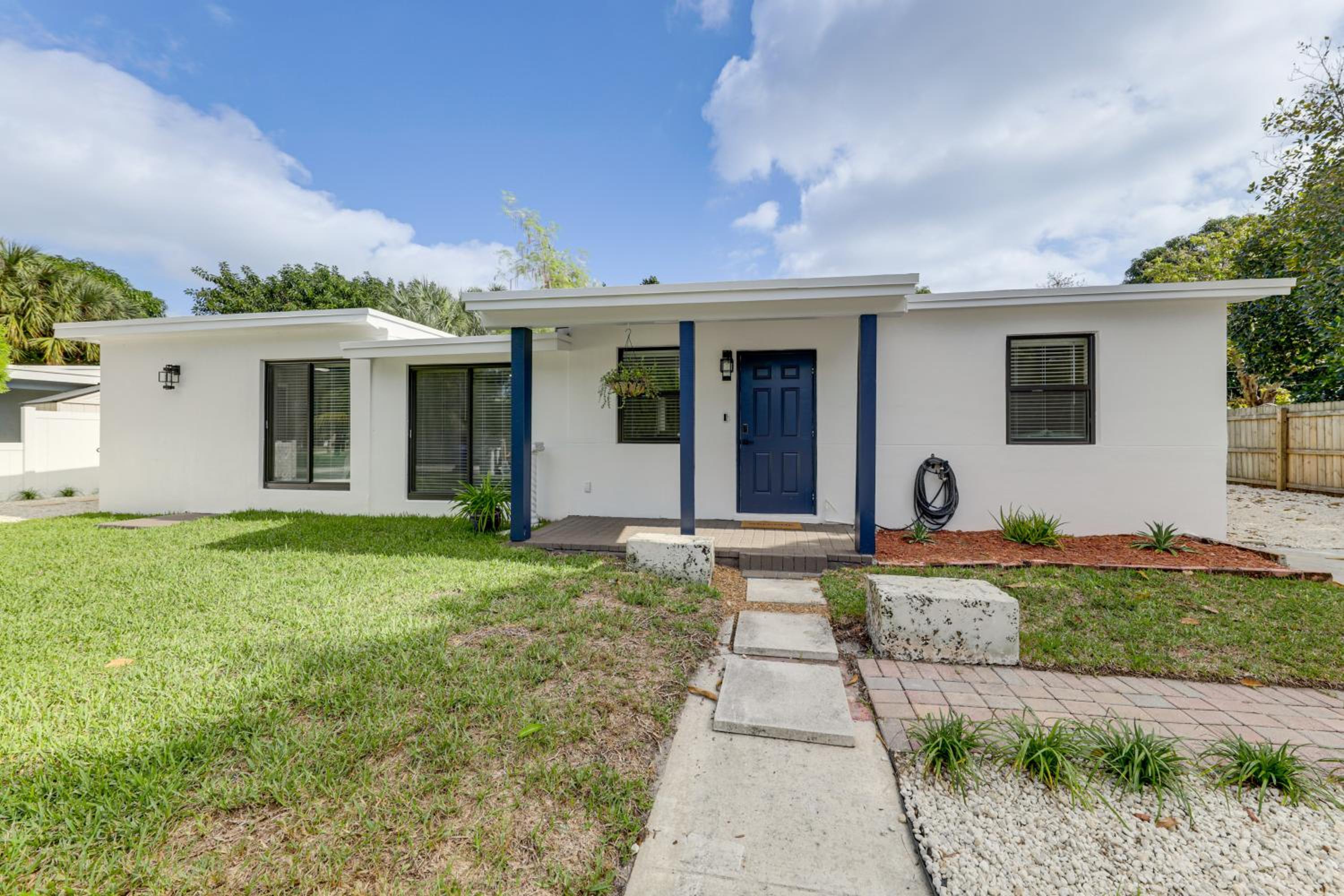 Flexible Family Living! Modern Pompano Beach Home