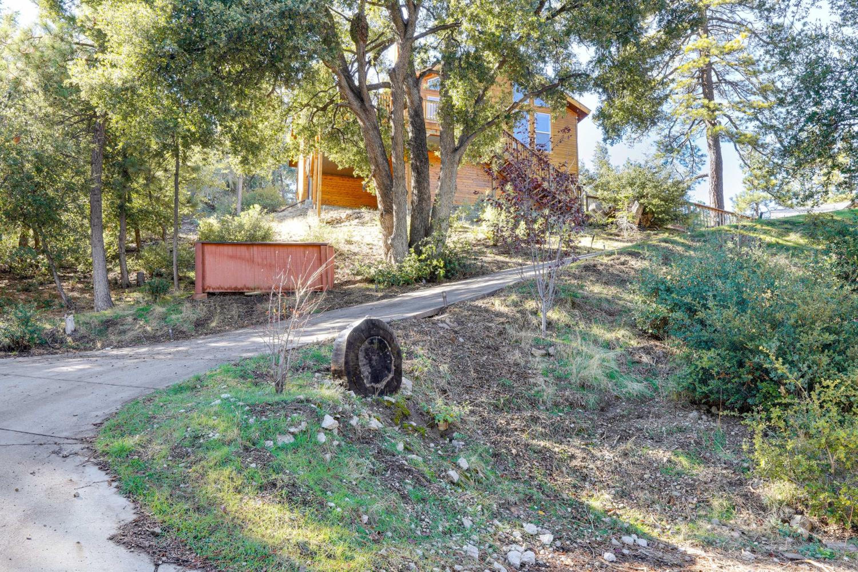 PMC Mountainside Cabin Hit the Trails, Play Pool!