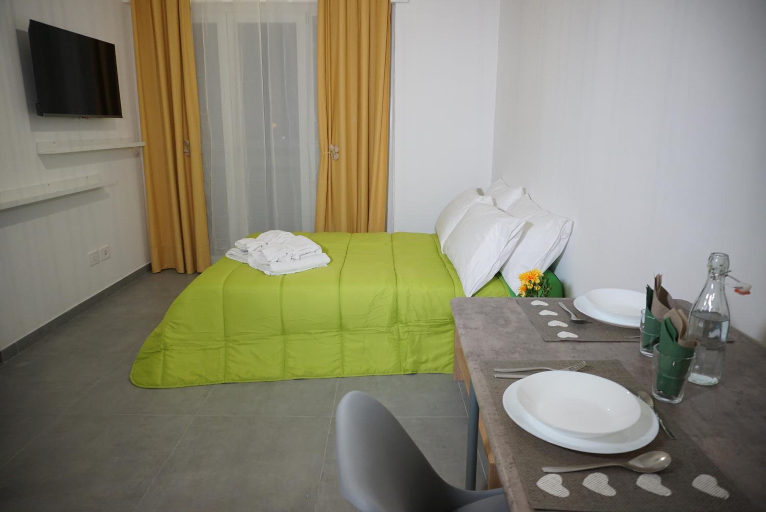 Farina rooms and apartments
