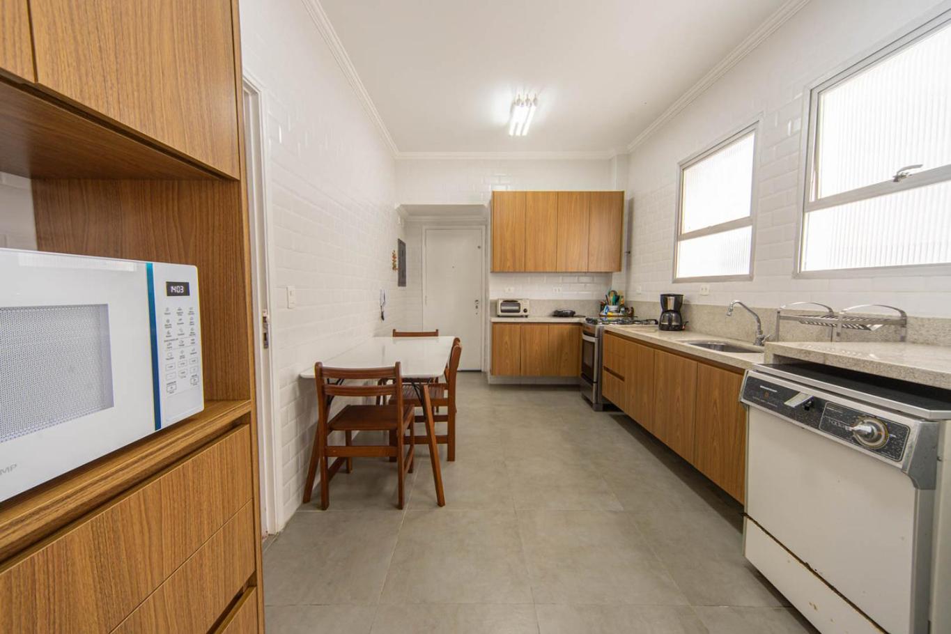 Apto Pet Friendly Beira Mar com Vista e Garagem