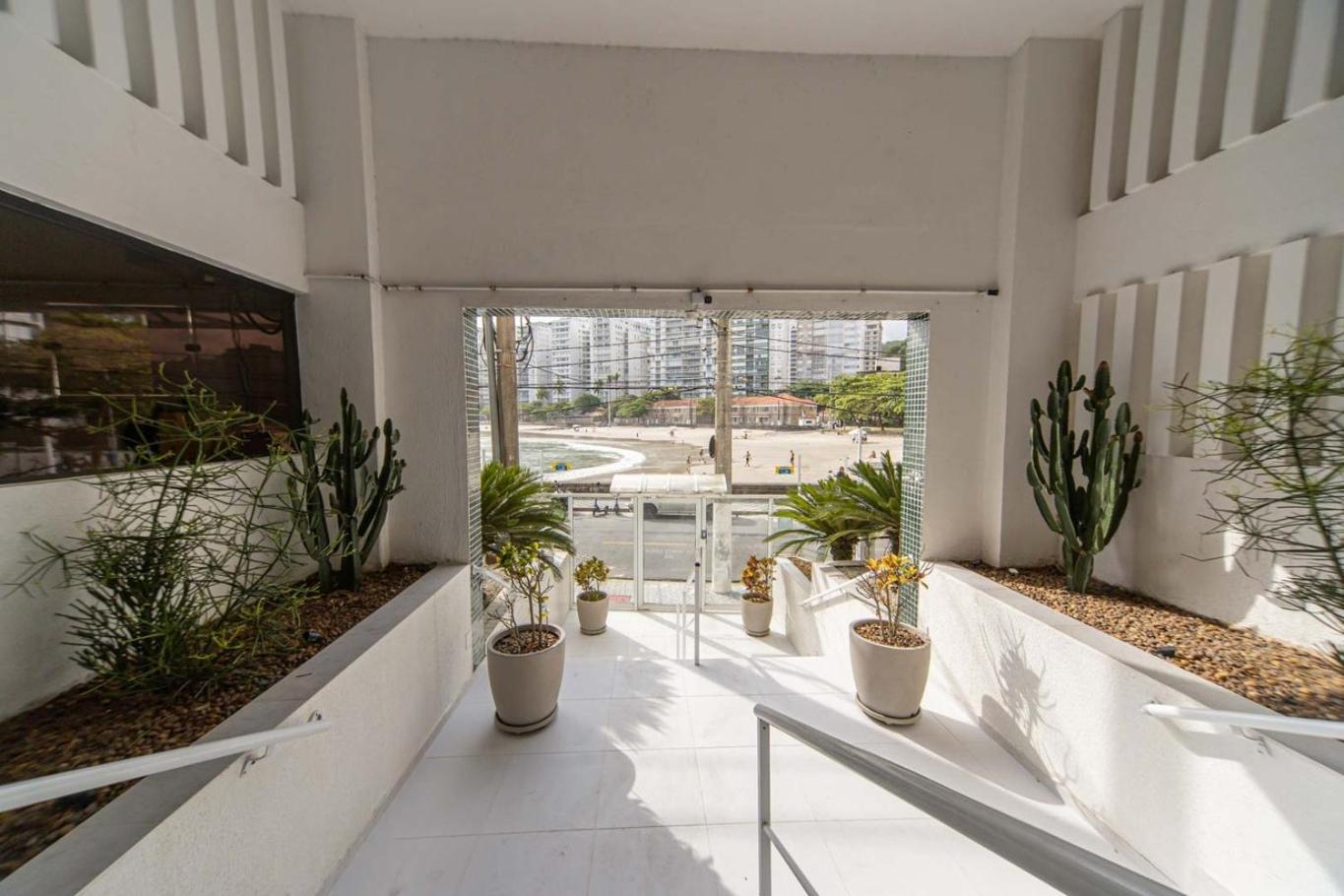 Apto Pet Friendly Beira Mar com Vista e Garagem