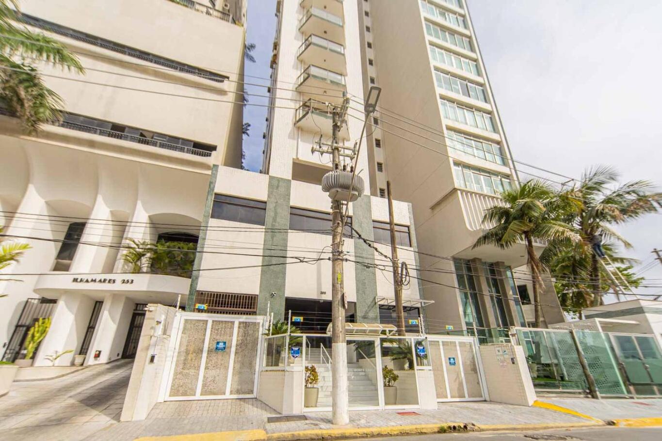 Apto Pet Friendly Beira Mar com Vista e Garagem