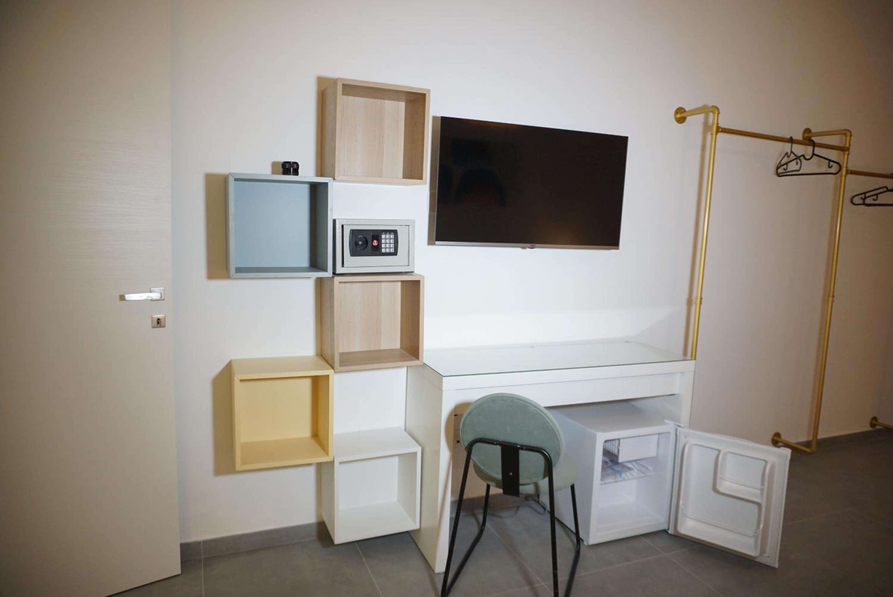 Farina rooms and apartments