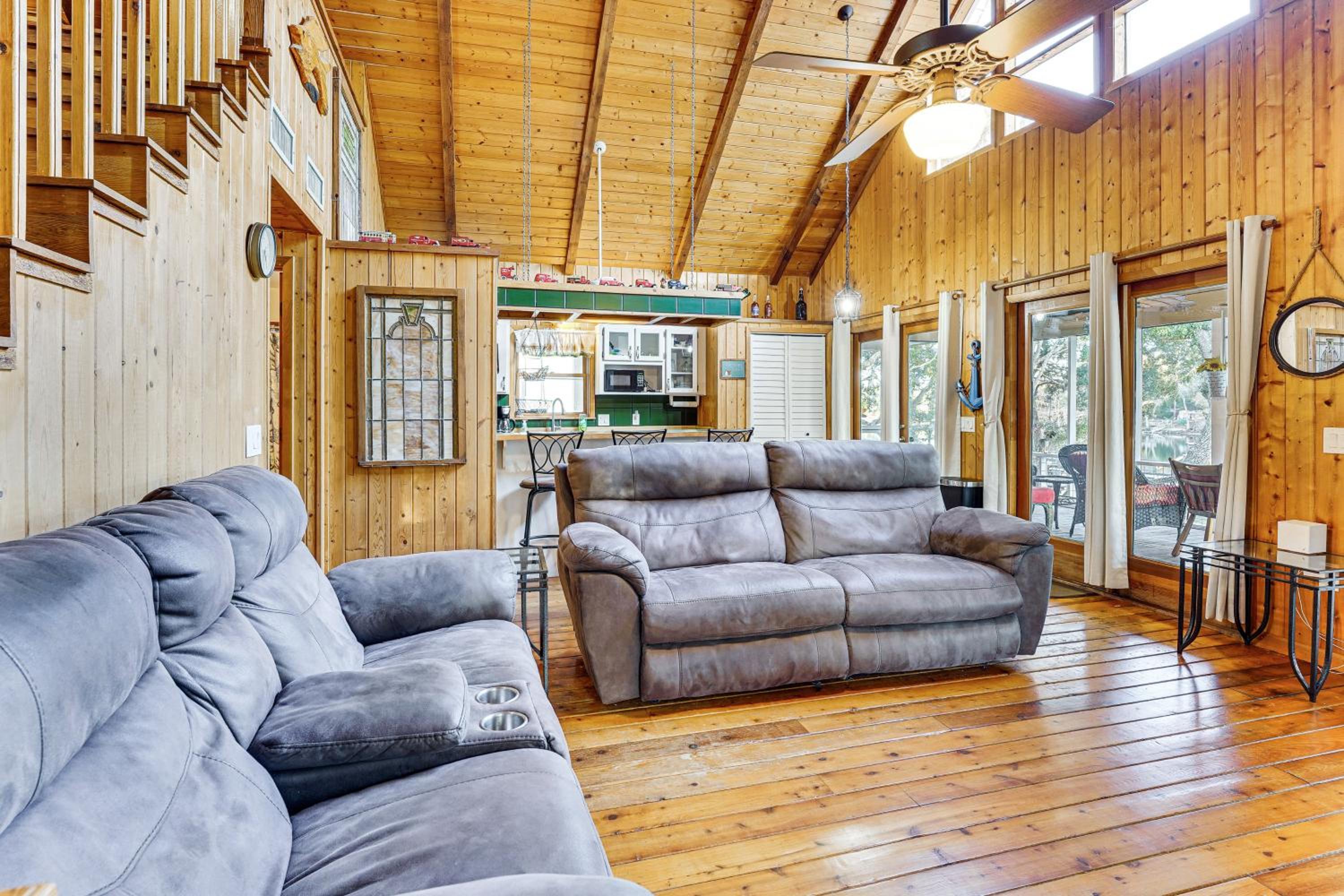 Dog-Friendly Home with Dock on Suwannee River!
