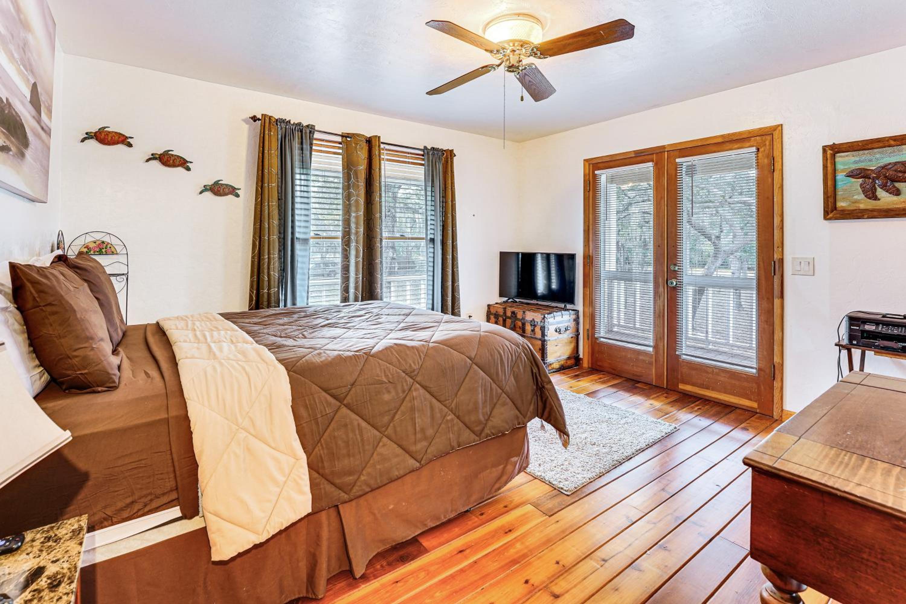 Dog-Friendly Home with Dock on Suwannee River!