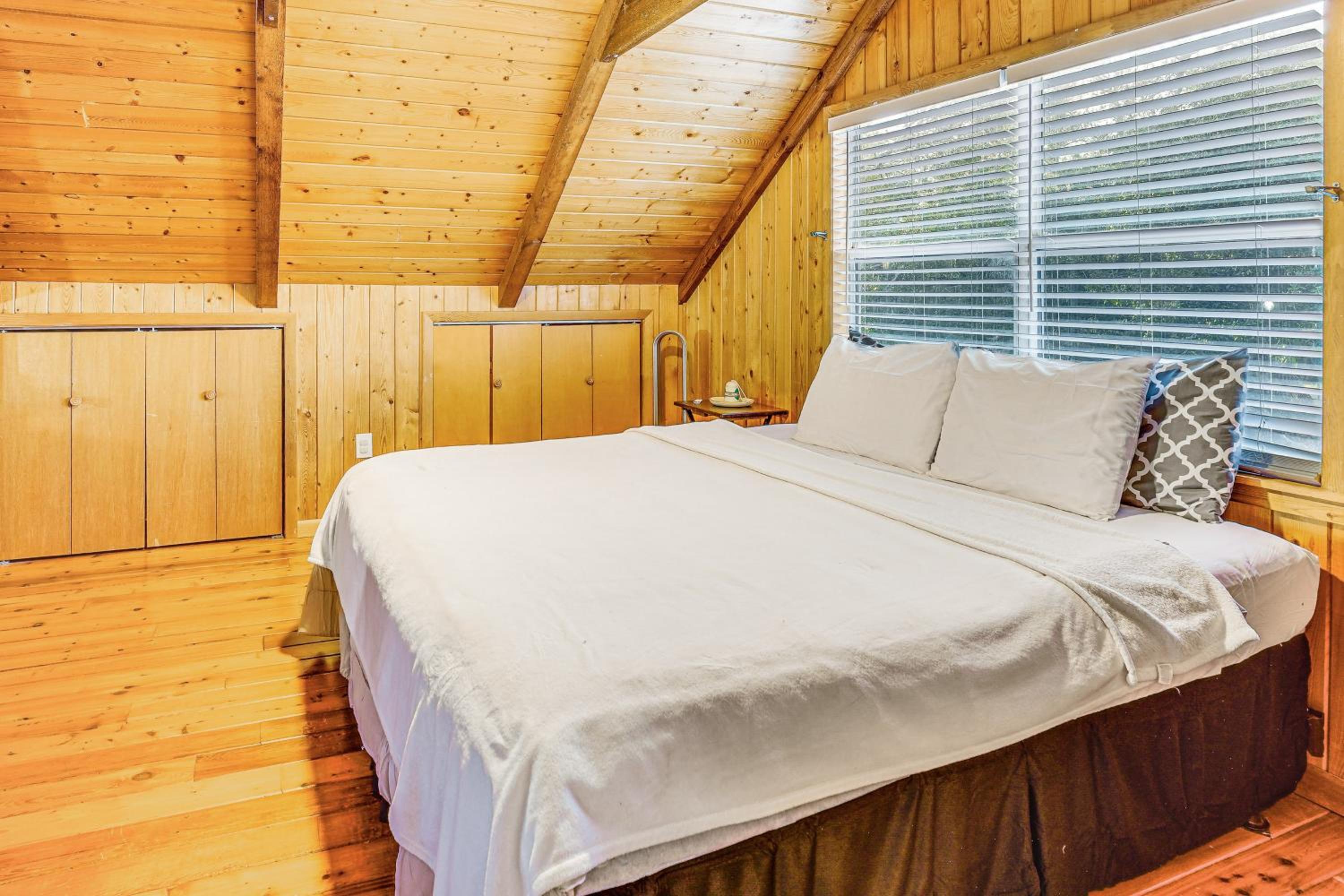 Dog-Friendly Home with Dock on Suwannee River!